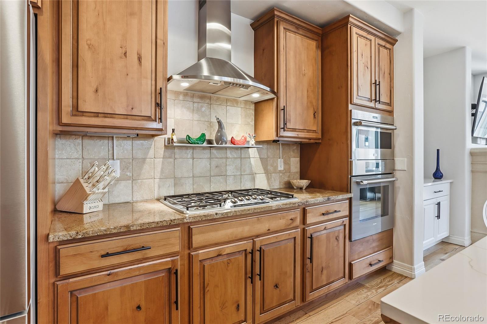 MLS Image #16 for 66 s jackson street,denver, Colorado