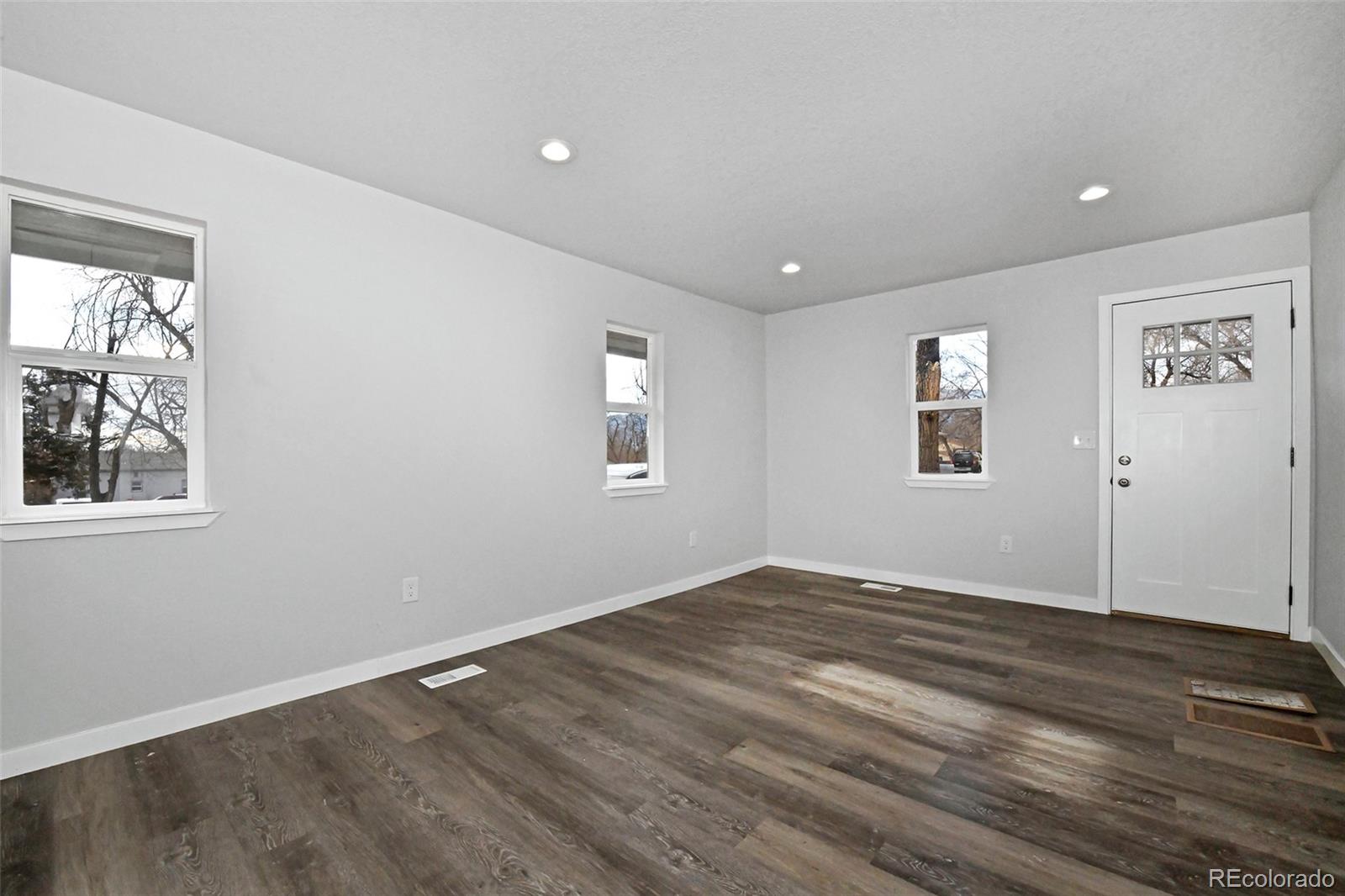 MLS Image #12 for 811  swope avenue,colorado springs, Colorado