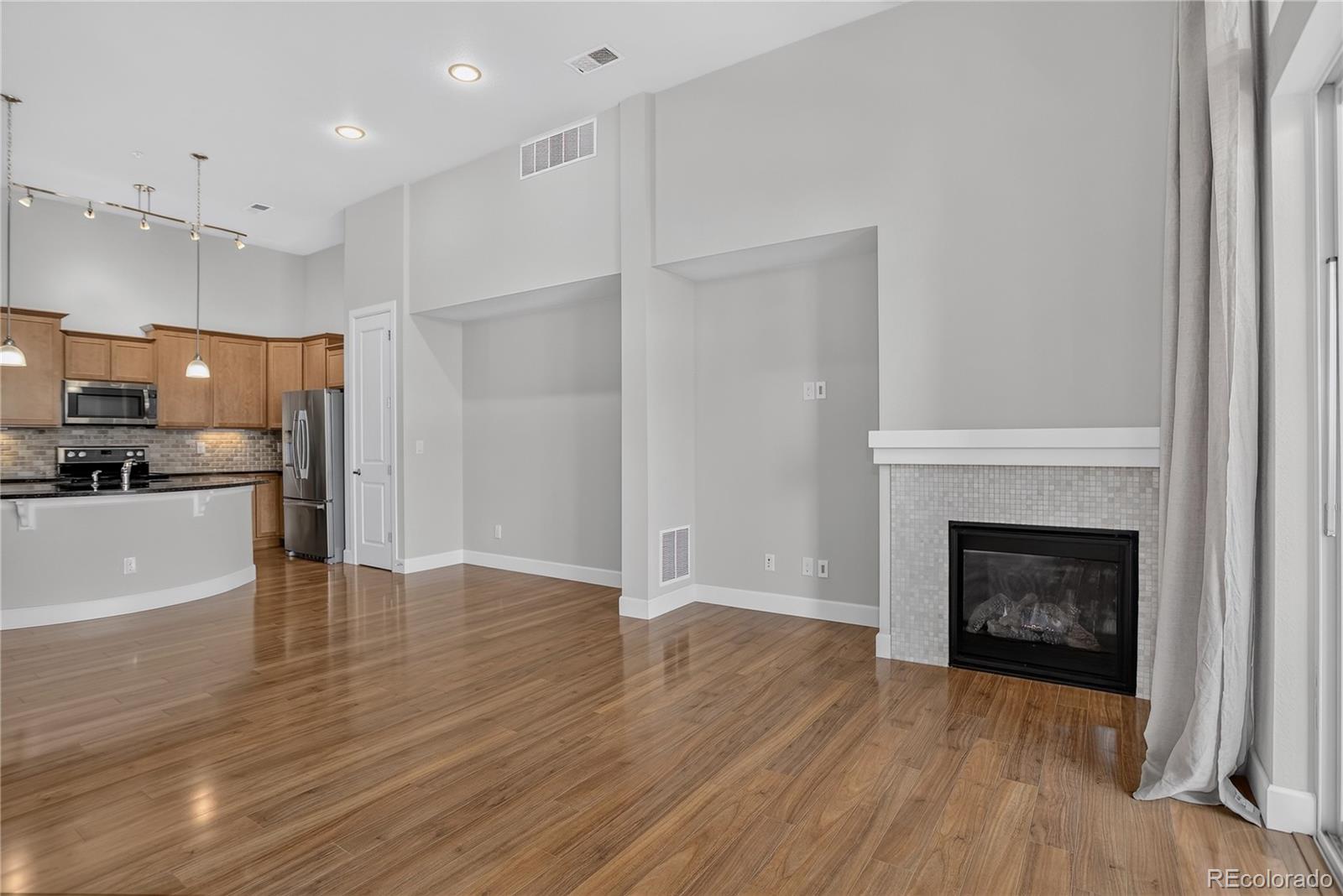MLS Image #11 for 301  inverness way,englewood, Colorado