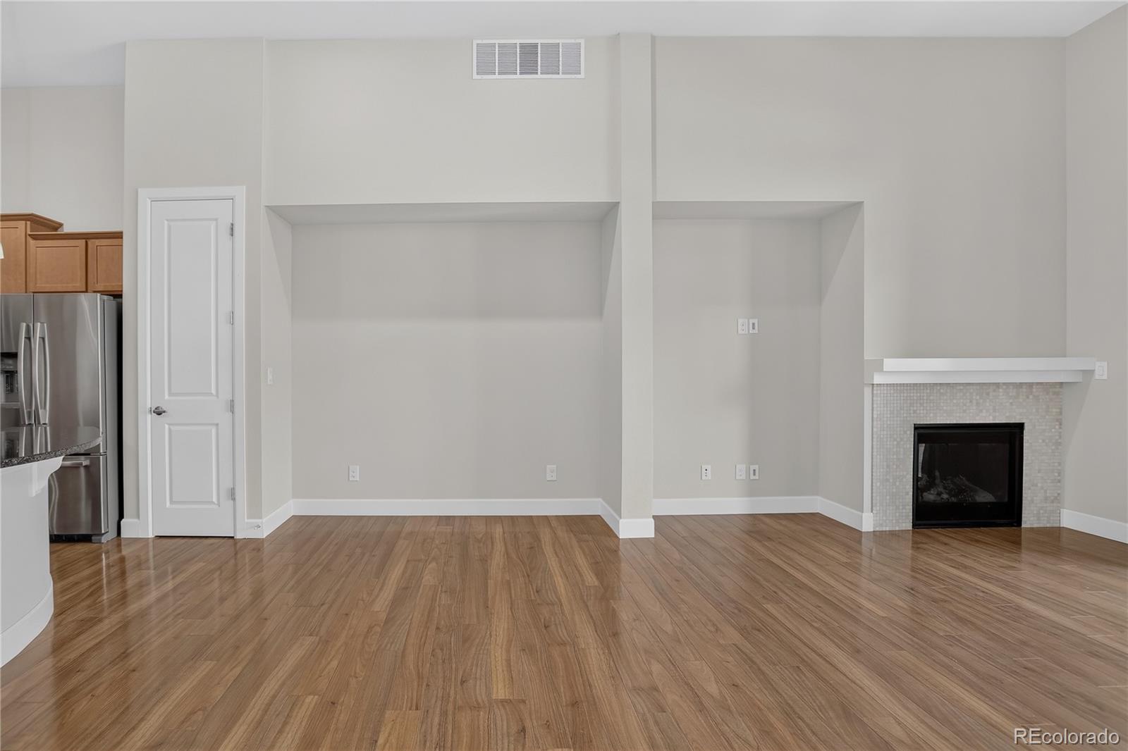 MLS Image #14 for 301  inverness way,englewood, Colorado