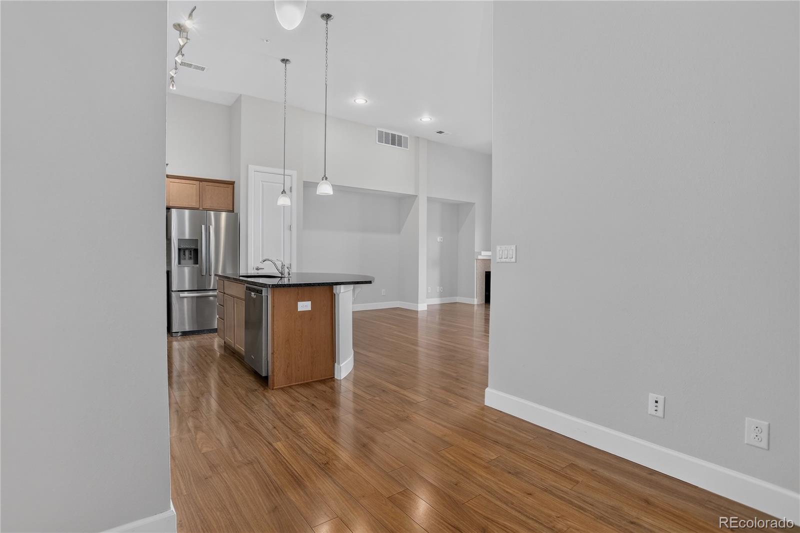 MLS Image #4 for 301  inverness way,englewood, Colorado