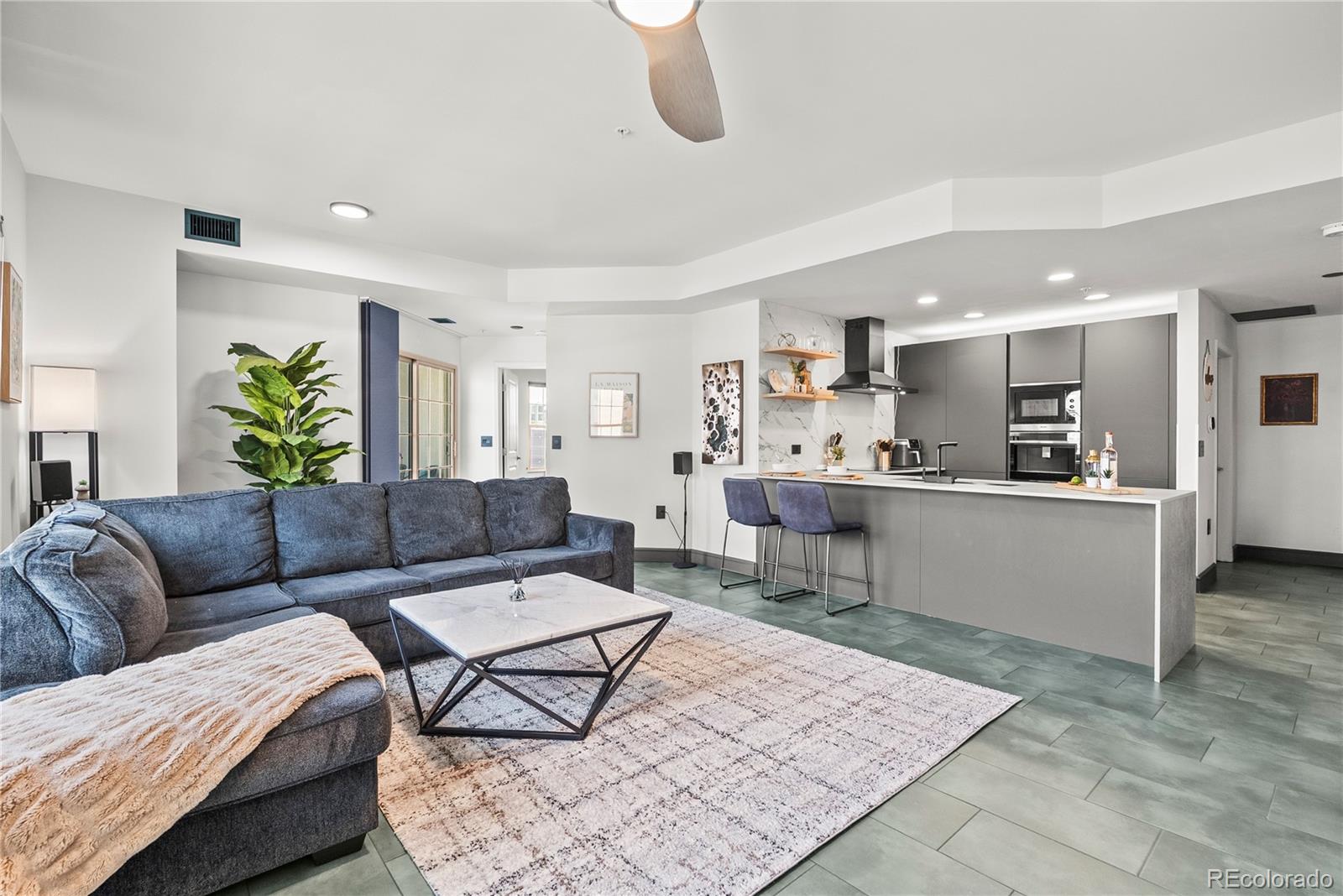 MLS Image #9 for 976 n lincoln street 6g,denver, Colorado