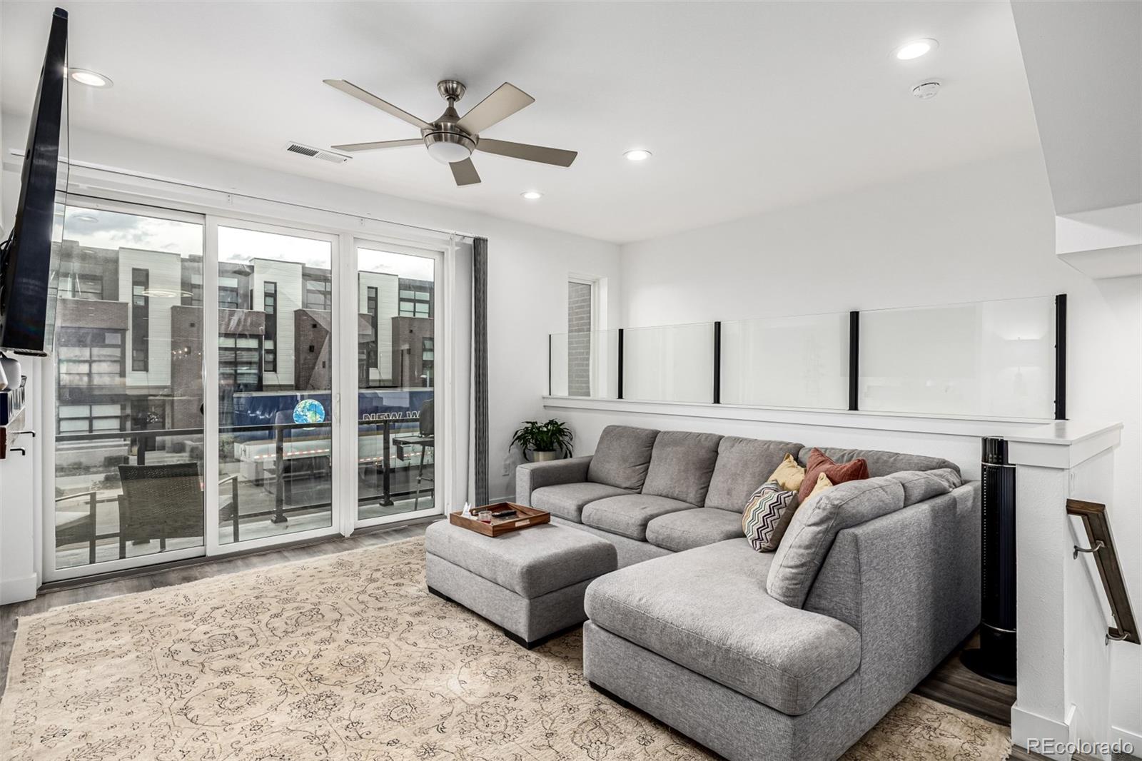 MLS Image #2 for 6820 e lowry boulevard,denver, Colorado