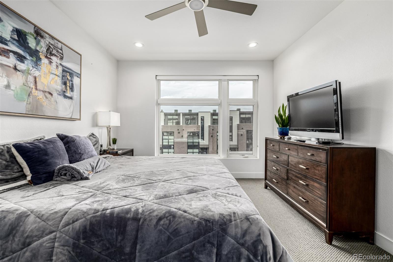 MLS Image #20 for 6820 e lowry boulevard,denver, Colorado