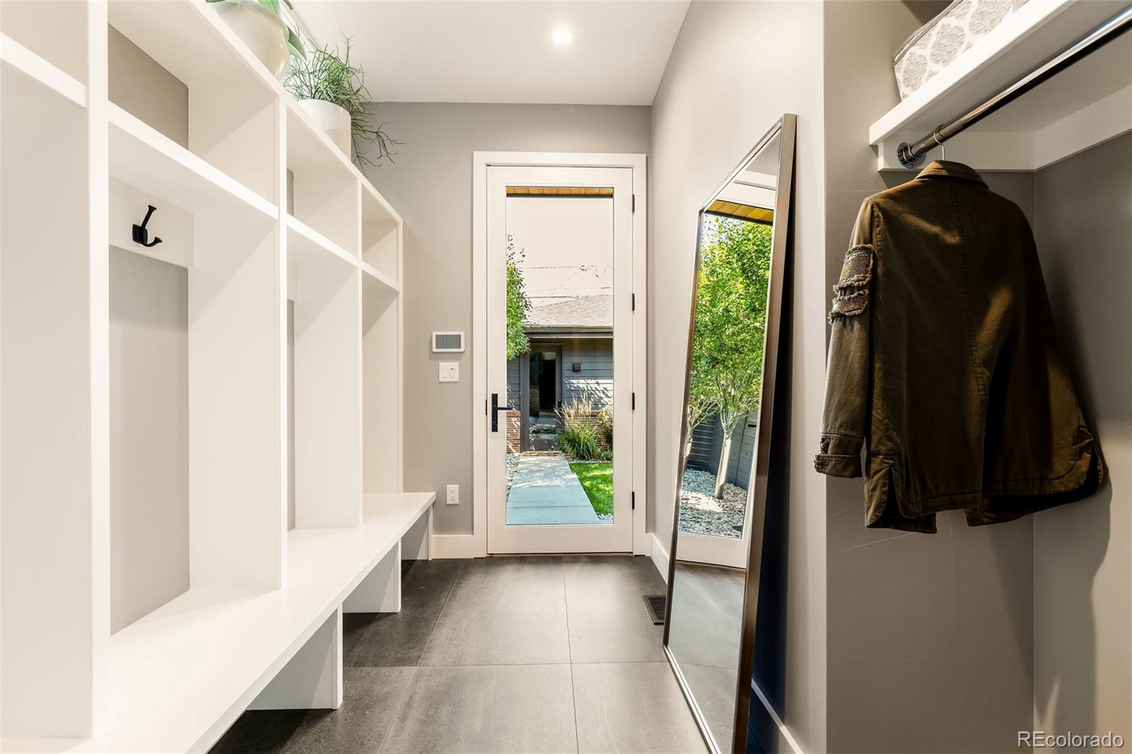 MLS Image #12 for 2401 s fillmore street,denver, Colorado