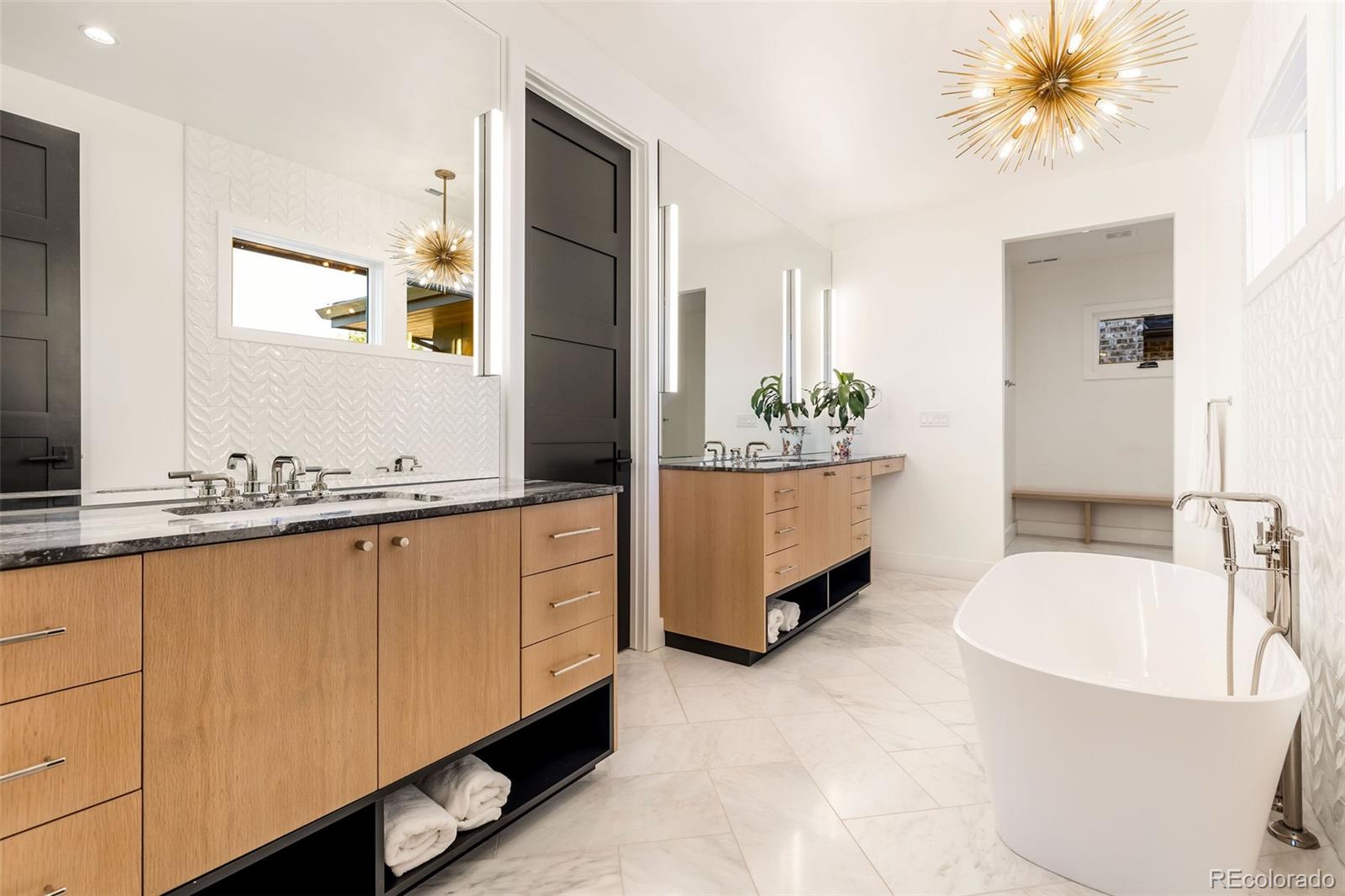 MLS Image #19 for 2401 s fillmore street,denver, Colorado