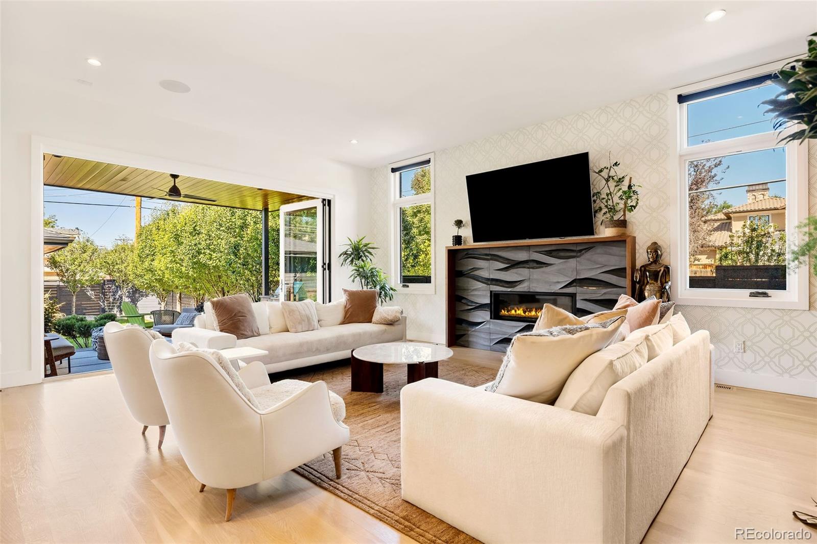MLS Image #9 for 2401 s fillmore street,denver, Colorado