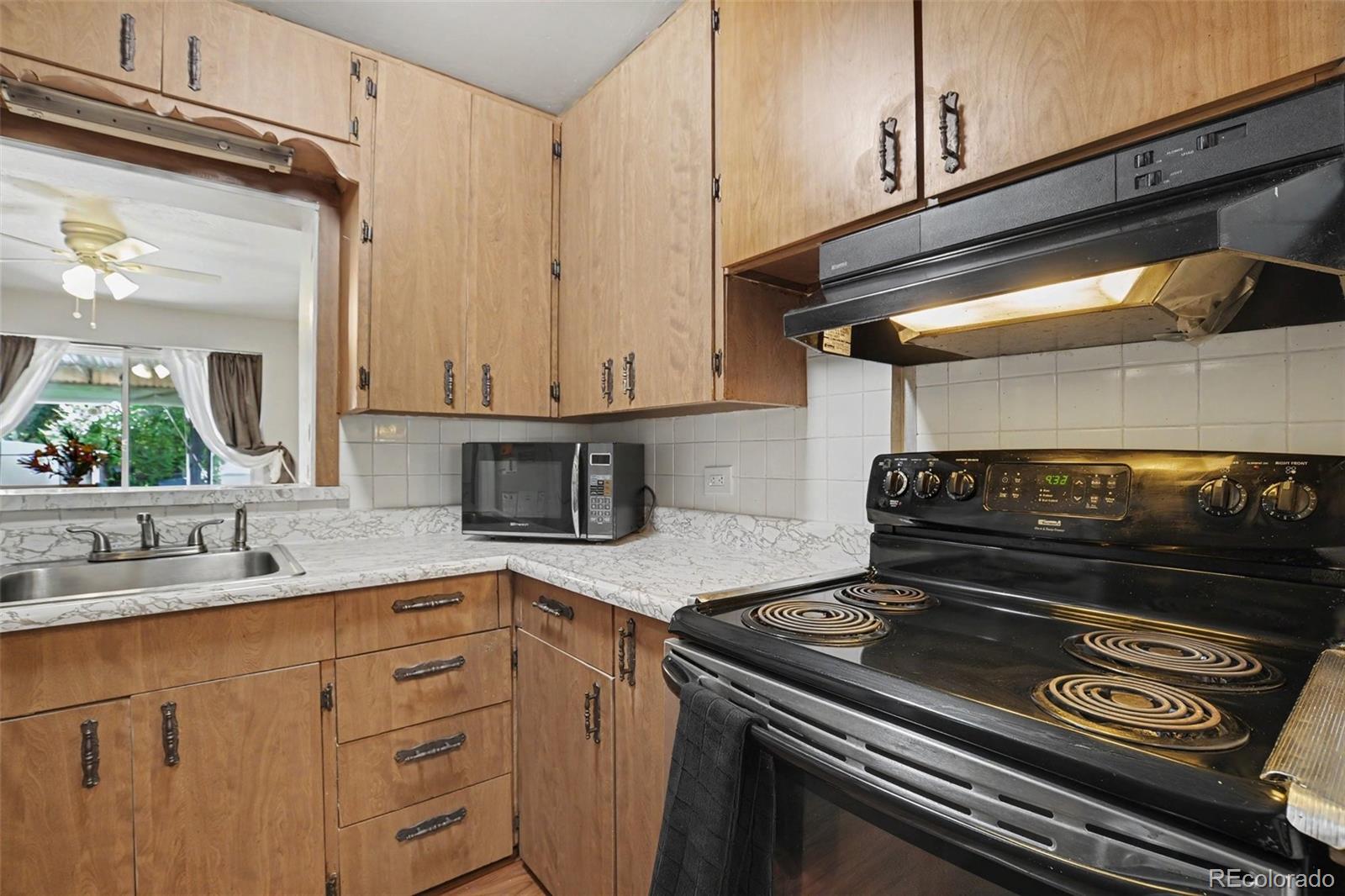 MLS Image #8 for 2856 n madison street,denver, Colorado