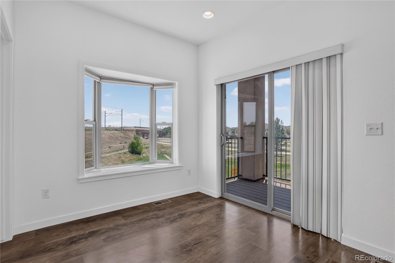MLS Image #14 for 3155 e 104th avenue,denver, Colorado