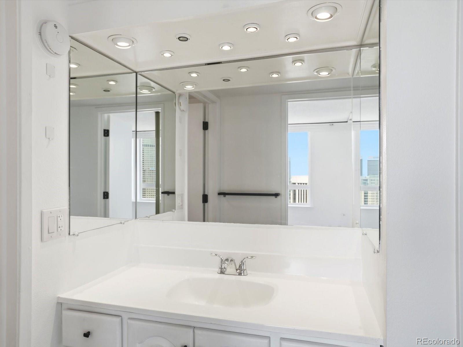MLS Image #21 for 1020  15th street,denver, Colorado