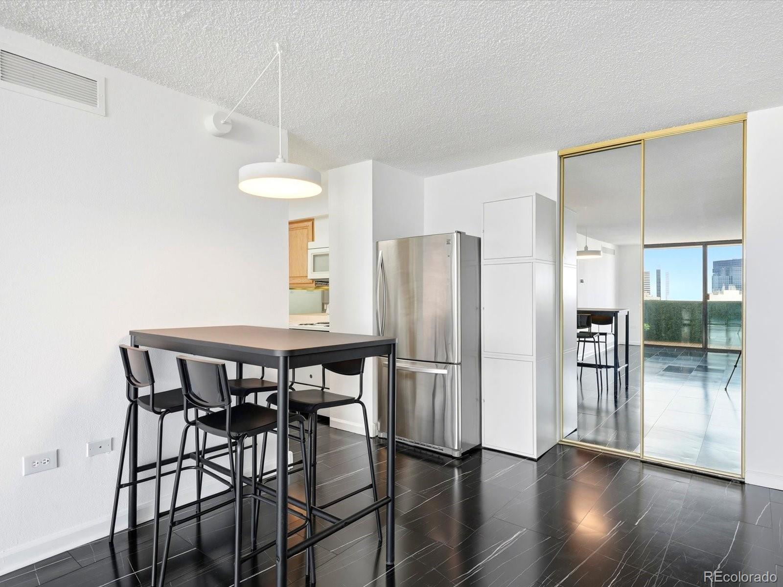 MLS Image #9 for 1020  15th street,denver, Colorado