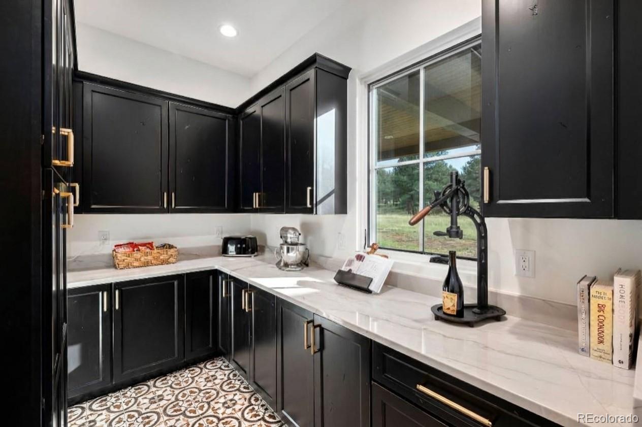 MLS Image #11 for 11498  evening hunt road,franktown, Colorado