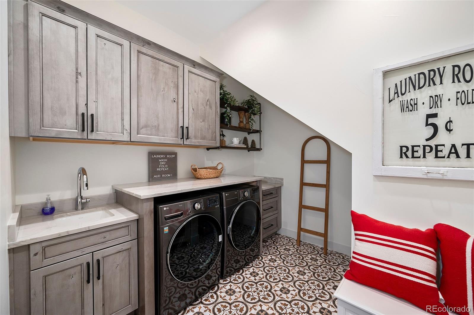 MLS Image #13 for 11498  evening hunt road,franktown, Colorado