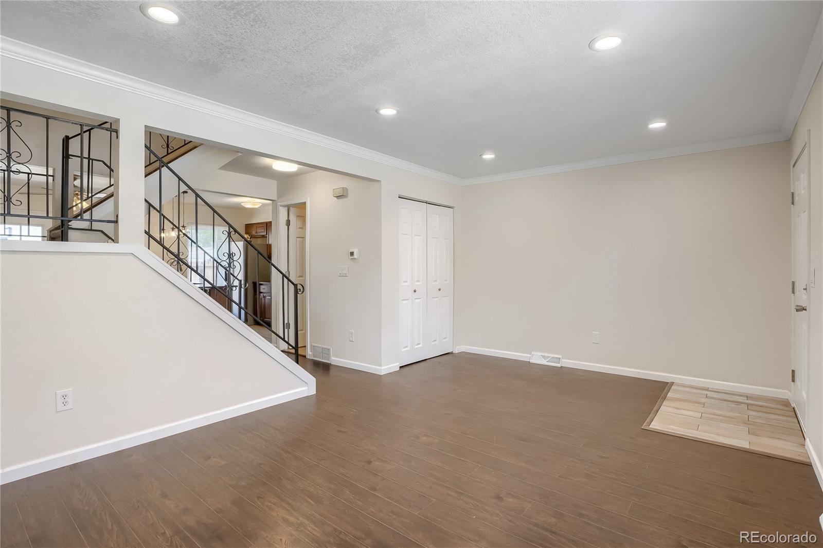 MLS Image #5 for 1435  norfolk street,aurora, Colorado
