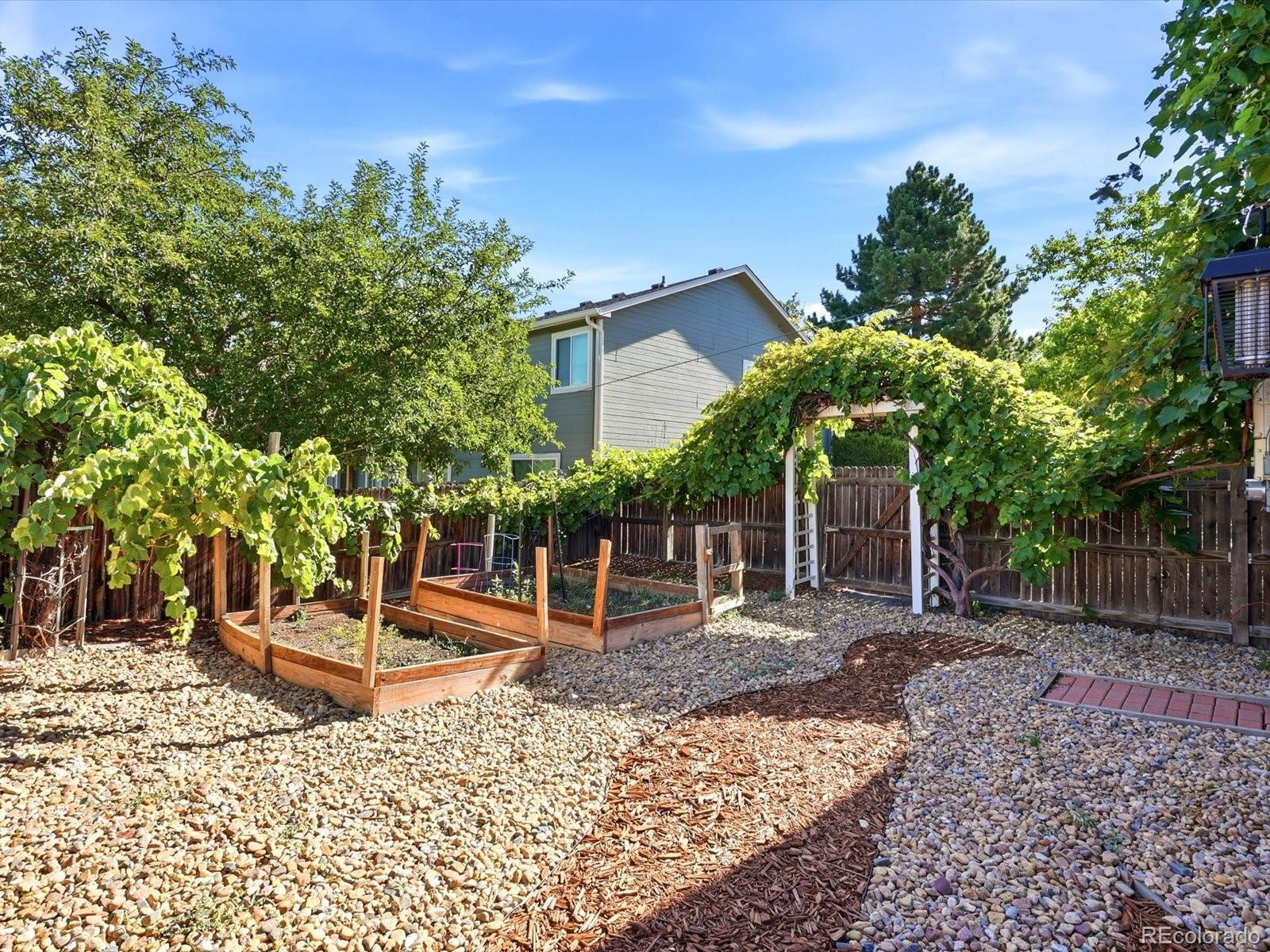 MLS Image #39 for 931 s quintero court,aurora, Colorado