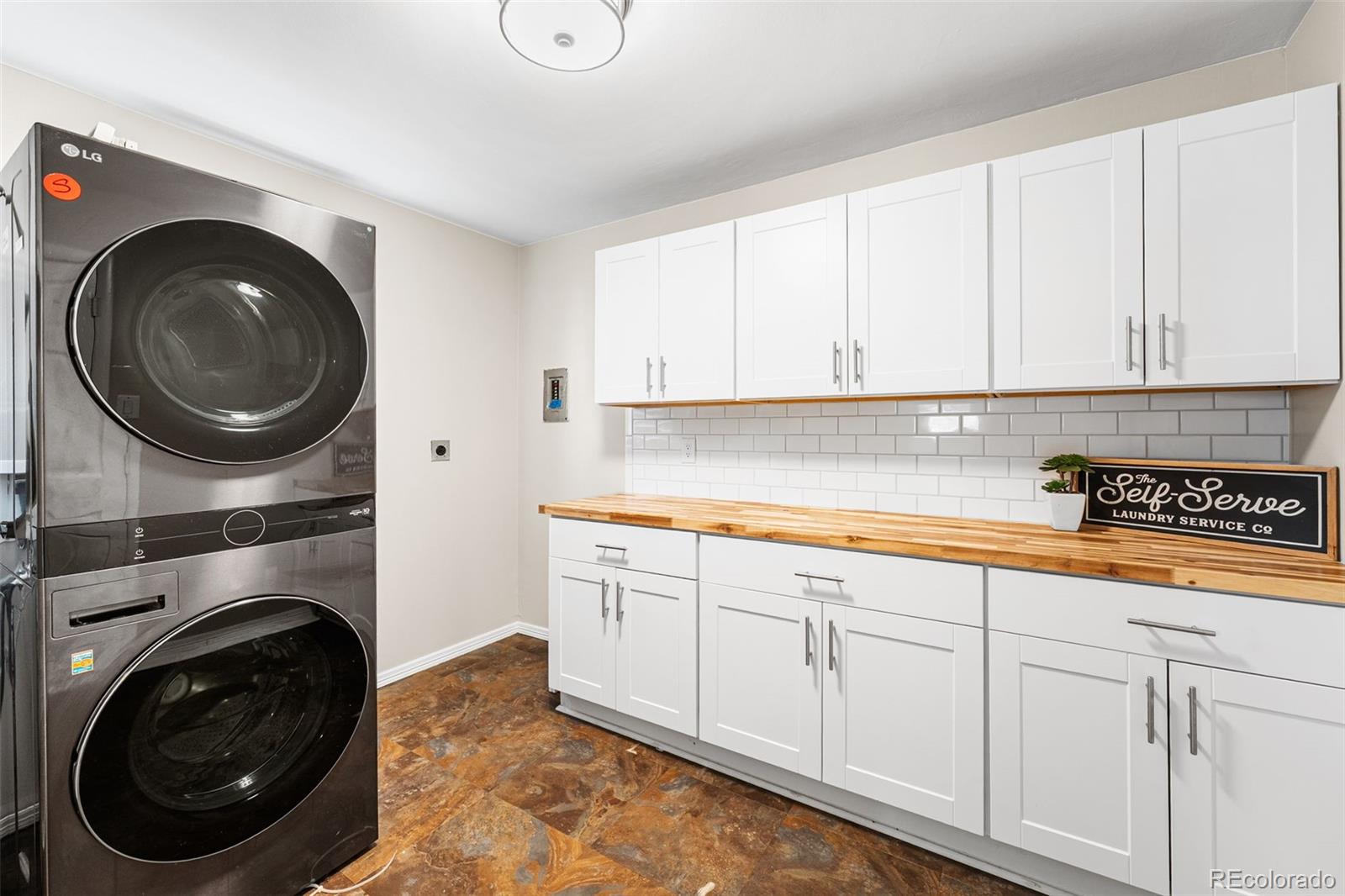 MLS Image #13 for 965 s eliot street,denver, Colorado