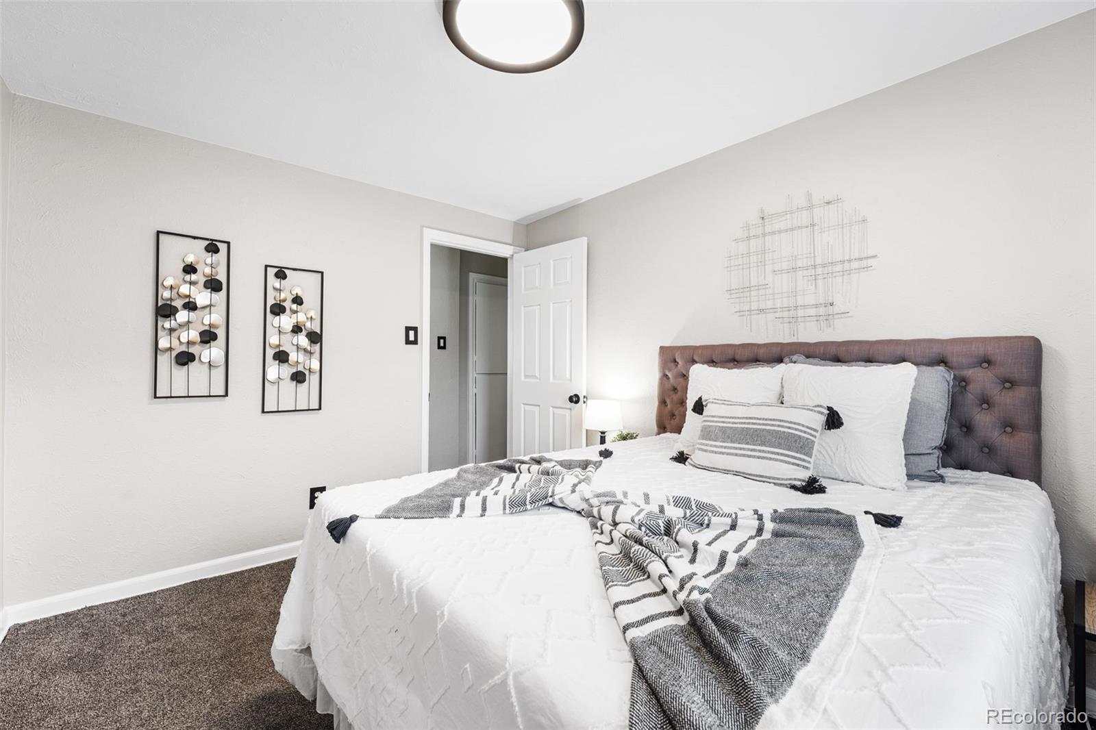 MLS Image #16 for 965 s eliot street,denver, Colorado