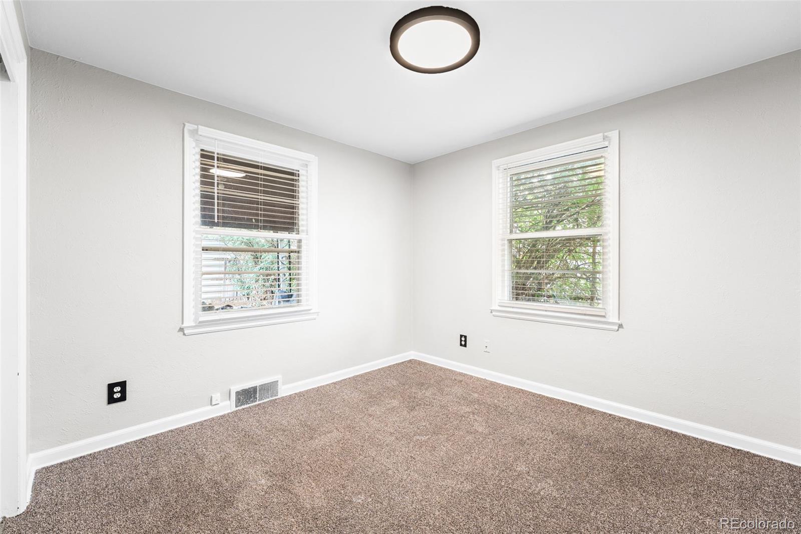 MLS Image #19 for 965 s eliot street,denver, Colorado