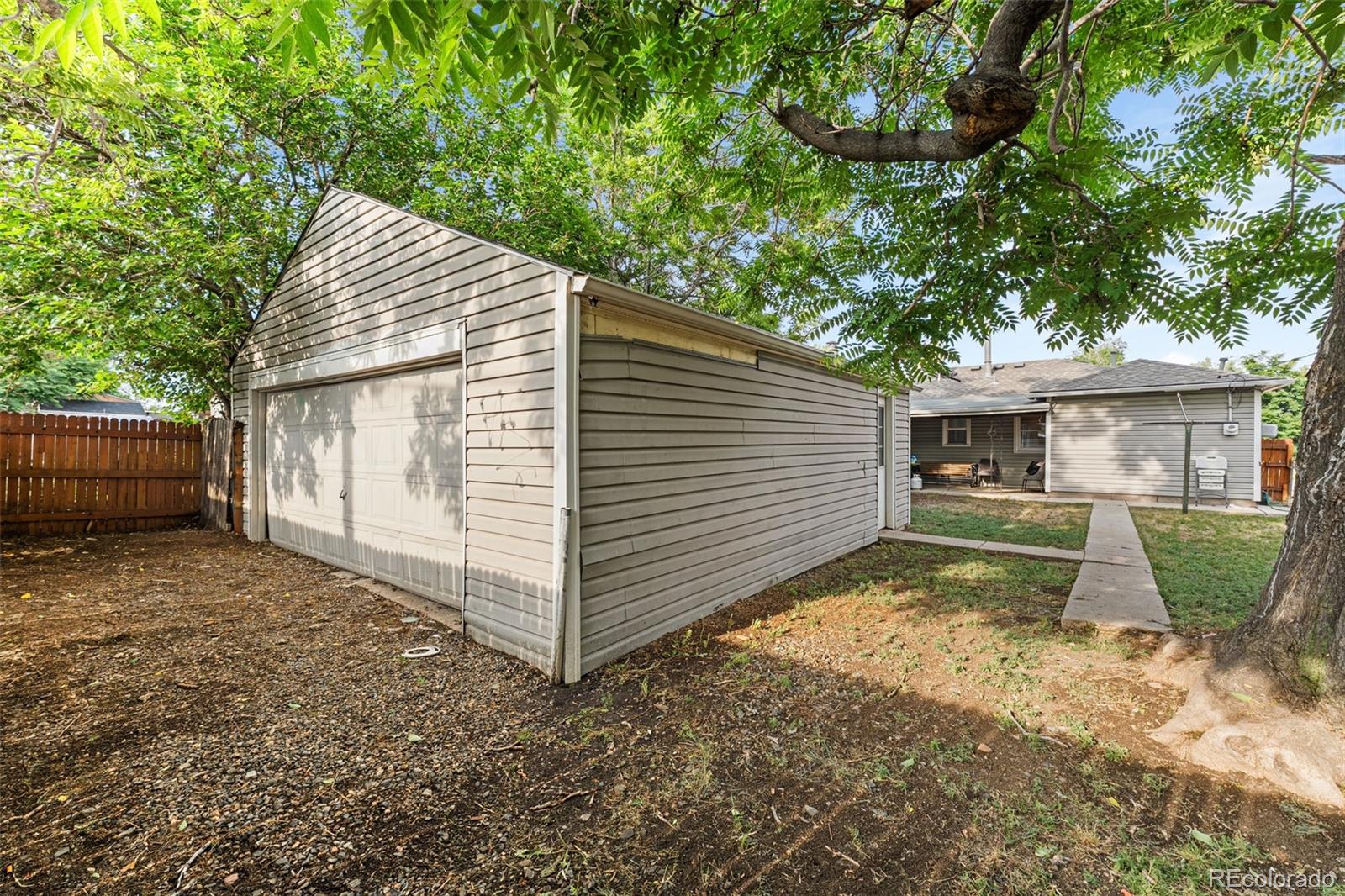 MLS Image #22 for 965 s eliot street,denver, Colorado