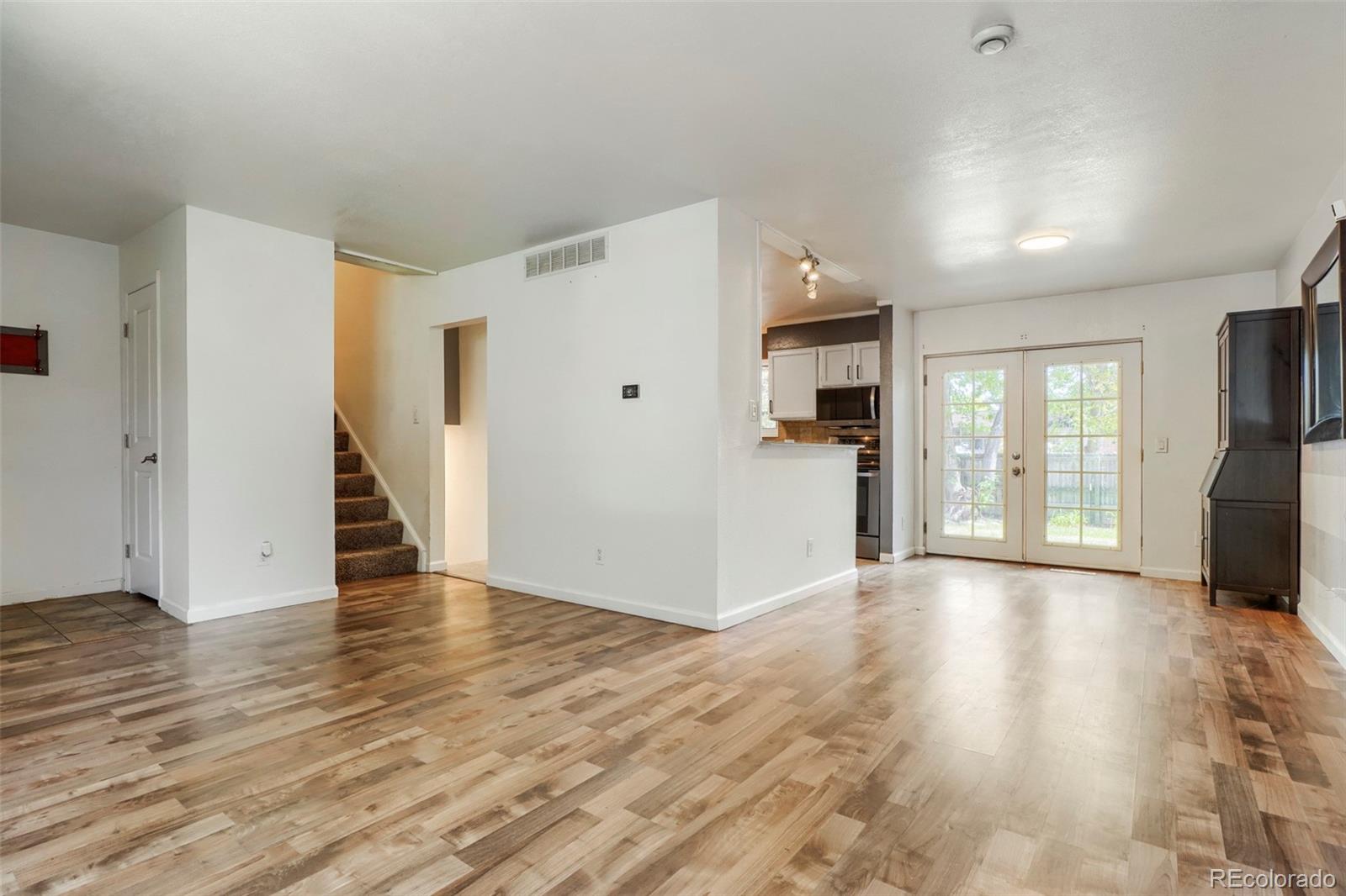MLS Image #4 for 4646 s mobile way,aurora, Colorado