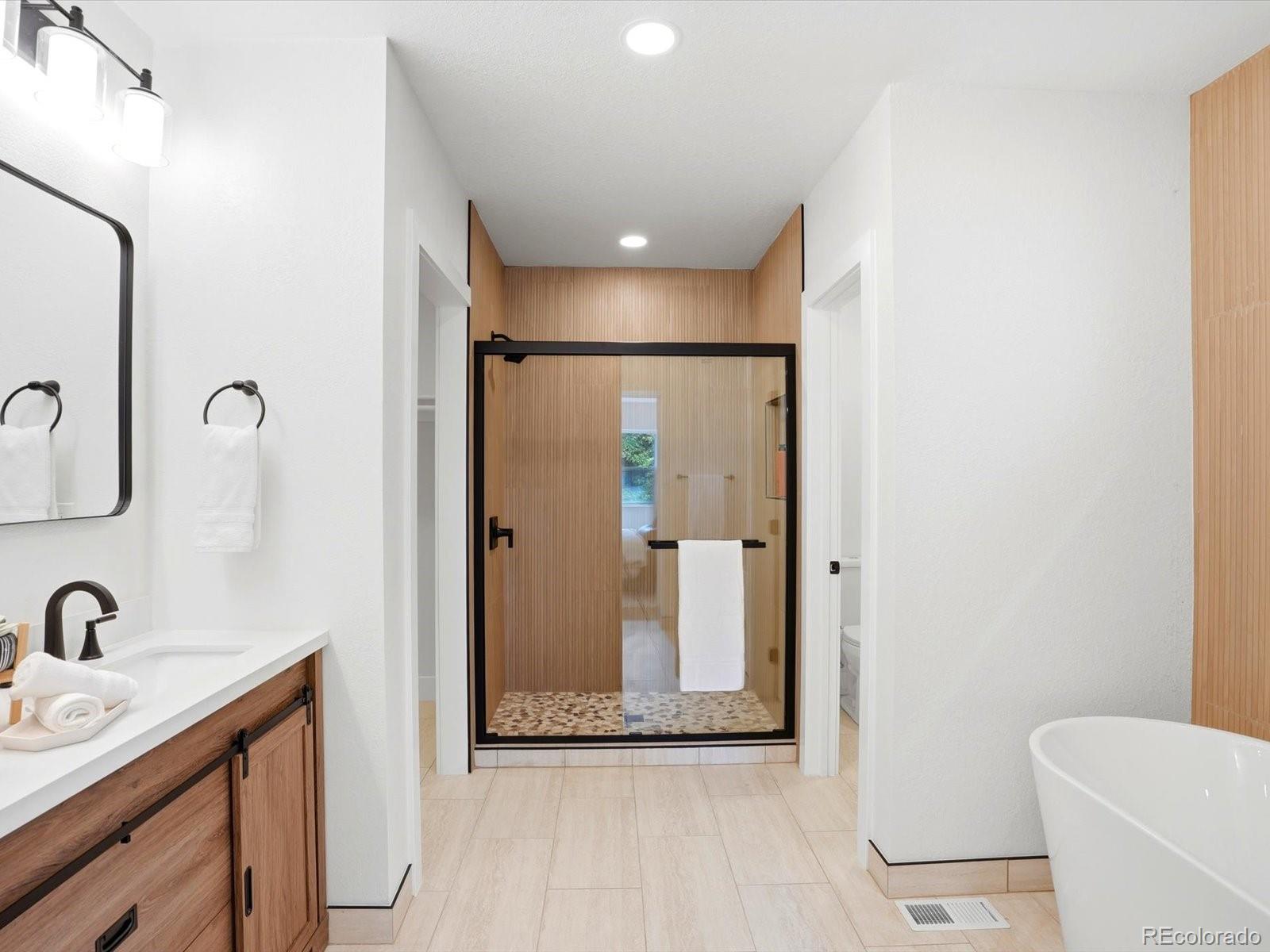MLS Image #12 for 2640 n cook street,denver, Colorado