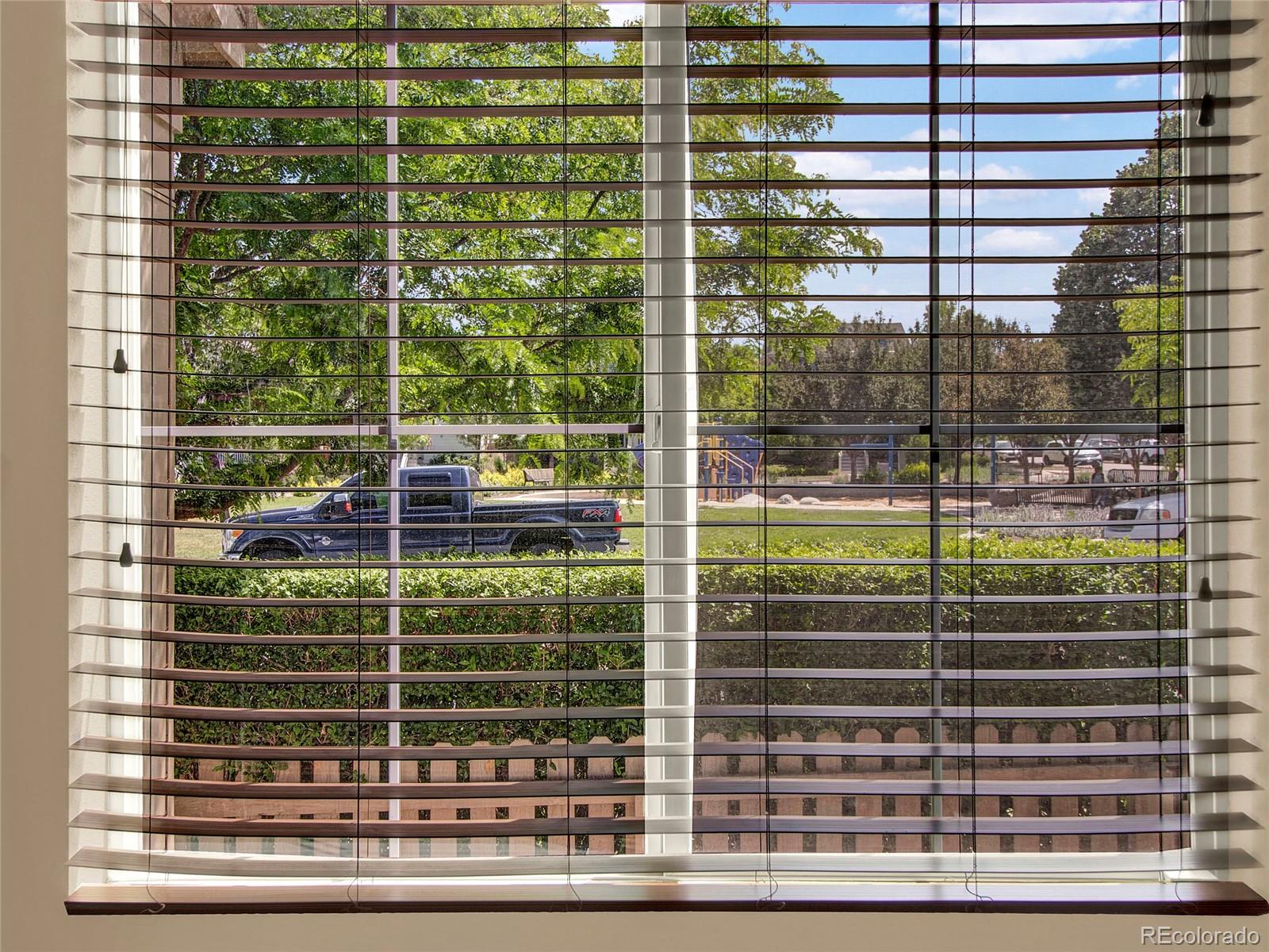 MLS Image #11 for 8025 e 21st avenue,denver, Colorado