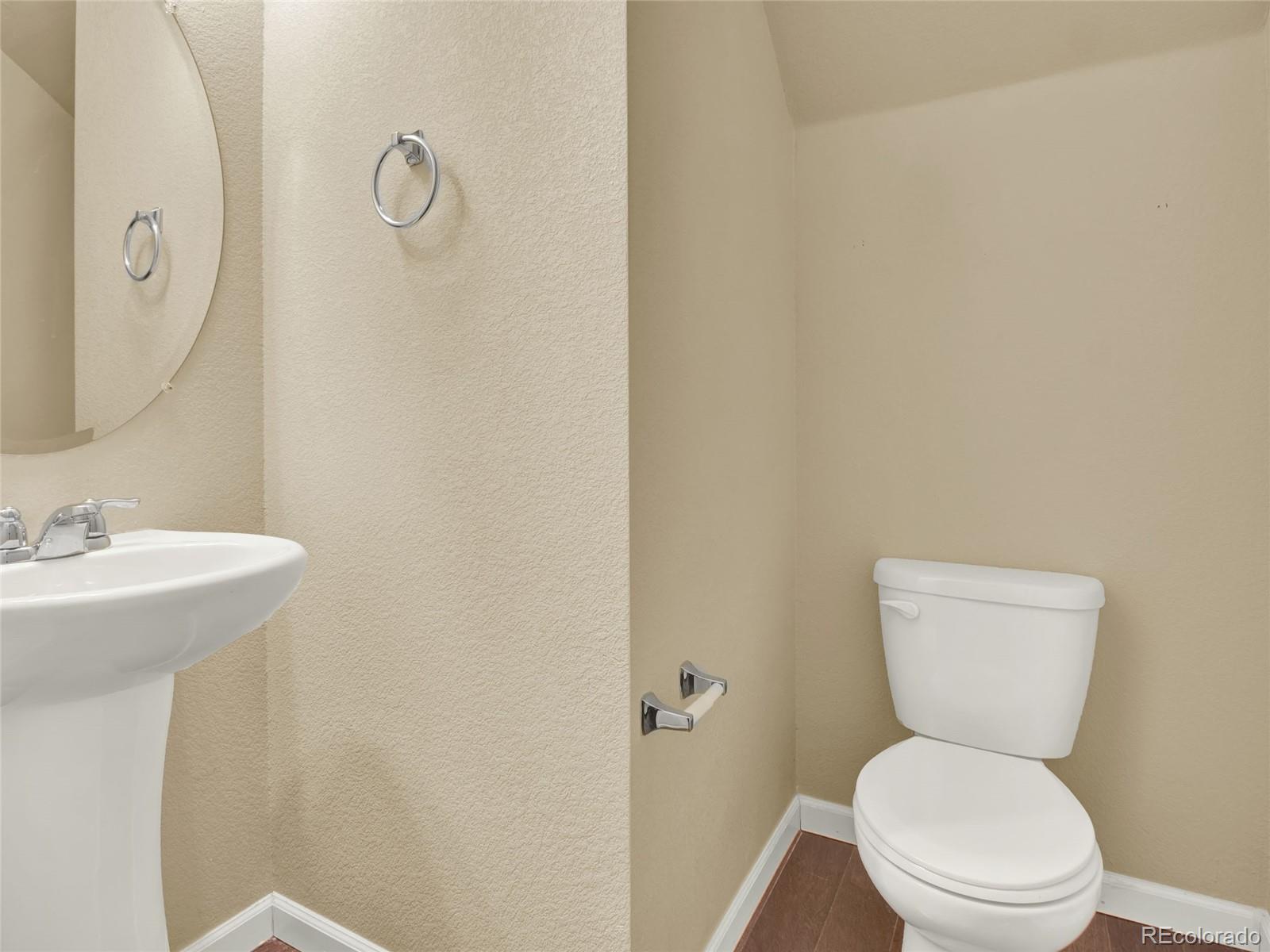 MLS Image #13 for 8025 e 21st avenue,denver, Colorado