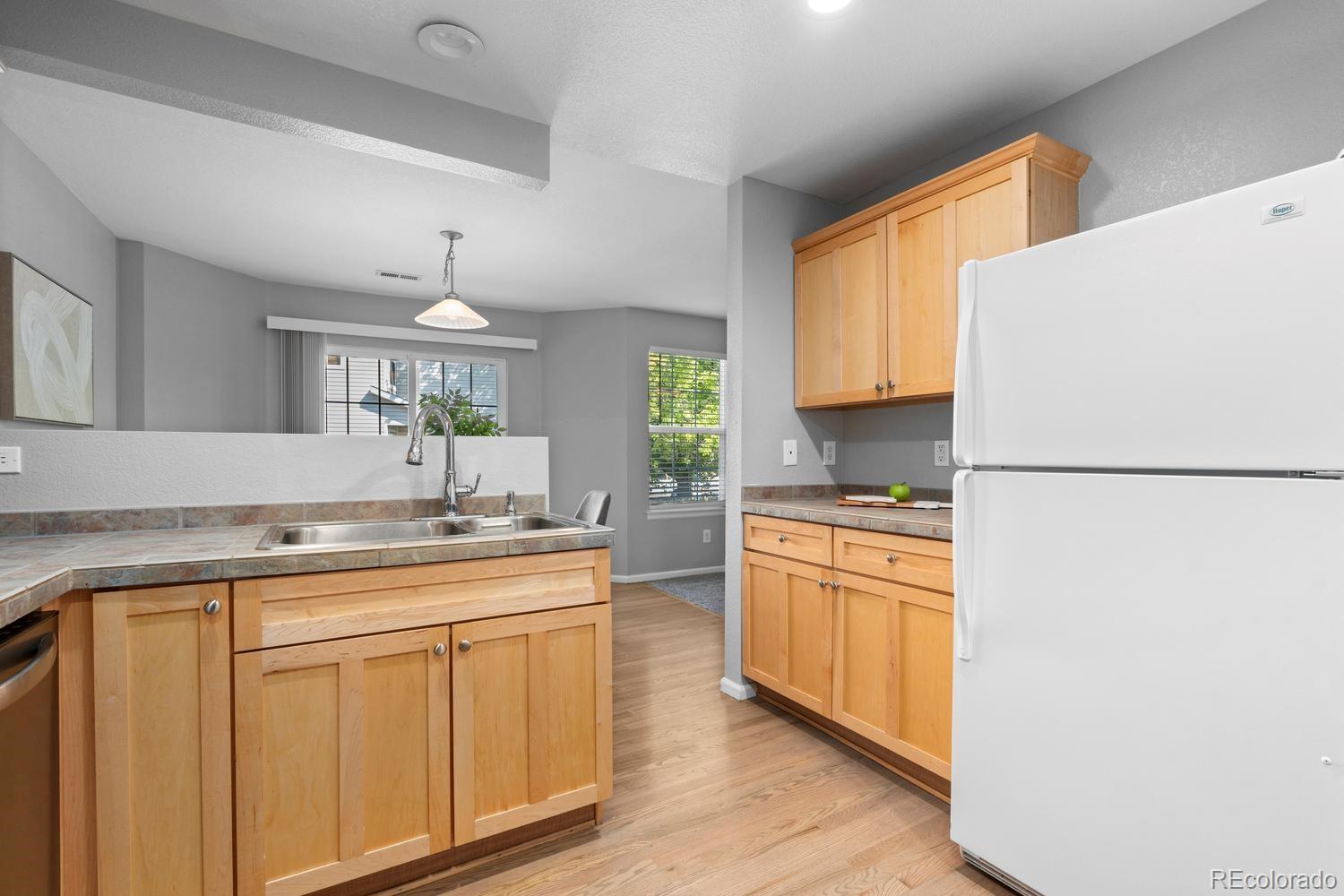 MLS Image #14 for 8019 s kittredge court,englewood, Colorado