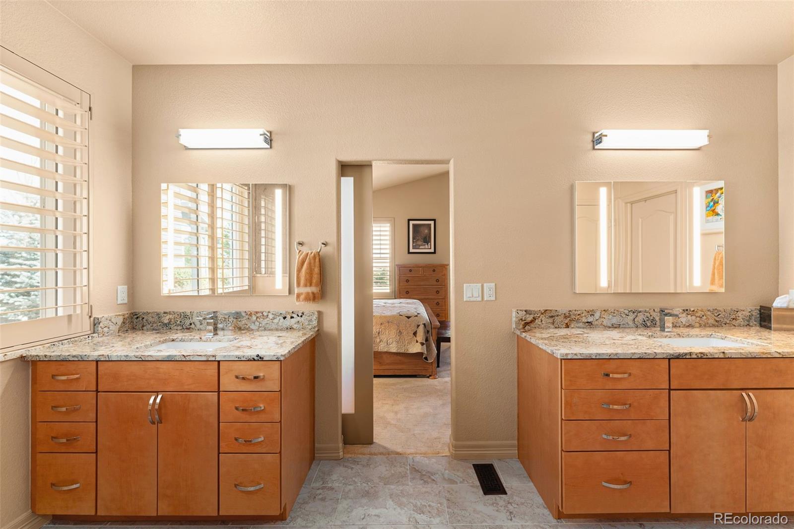 MLS Image #14 for 27033 e mineral drive,aurora, Colorado