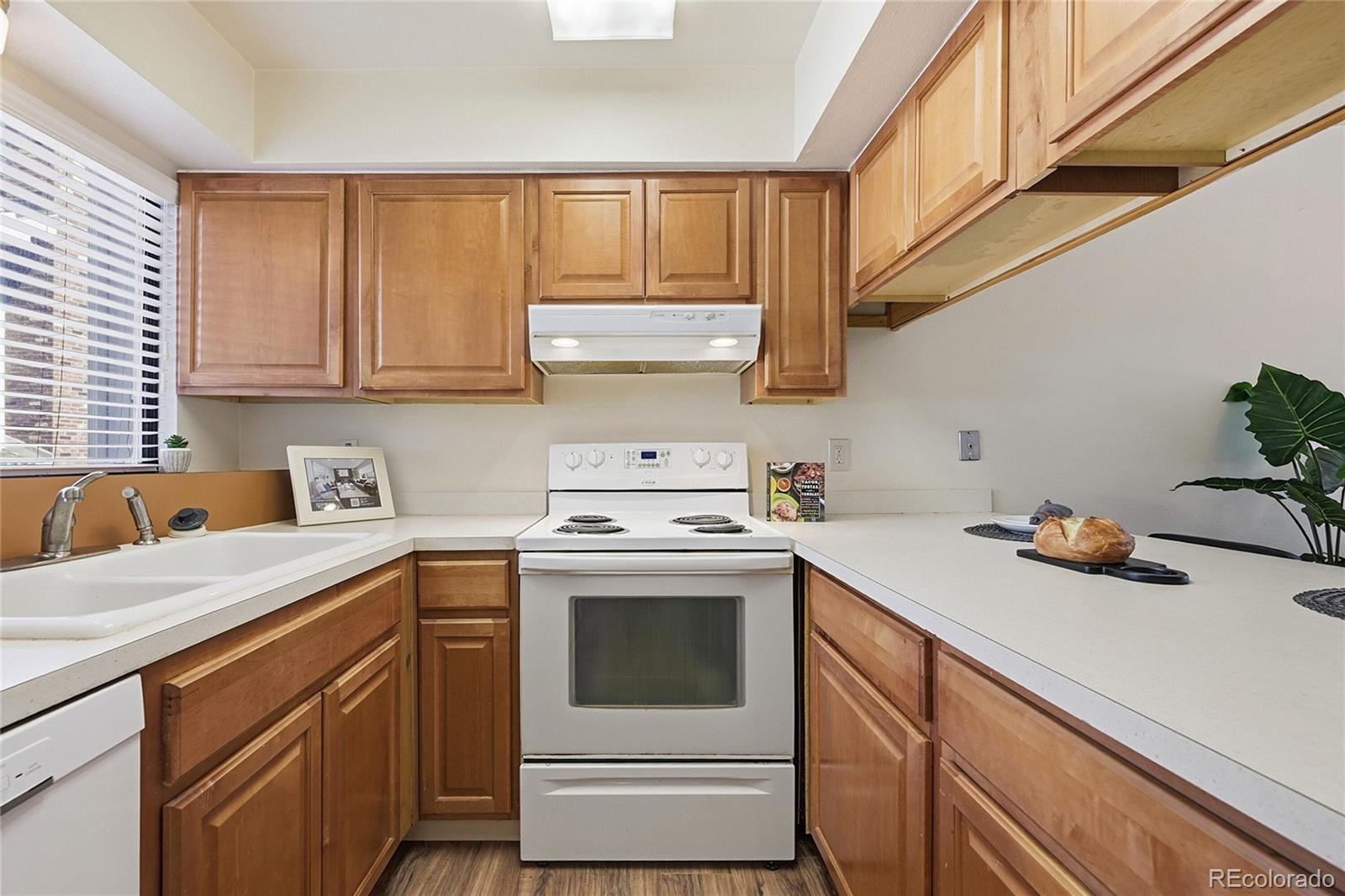 MLS Image #4 for 6855 w 84th way,arvada, Colorado