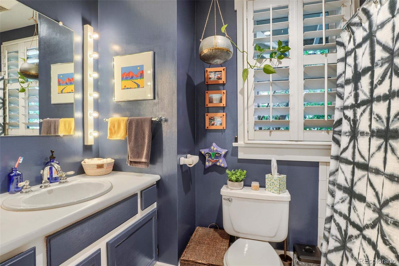 MLS Image #19 for 2056  forest street,denver, Colorado