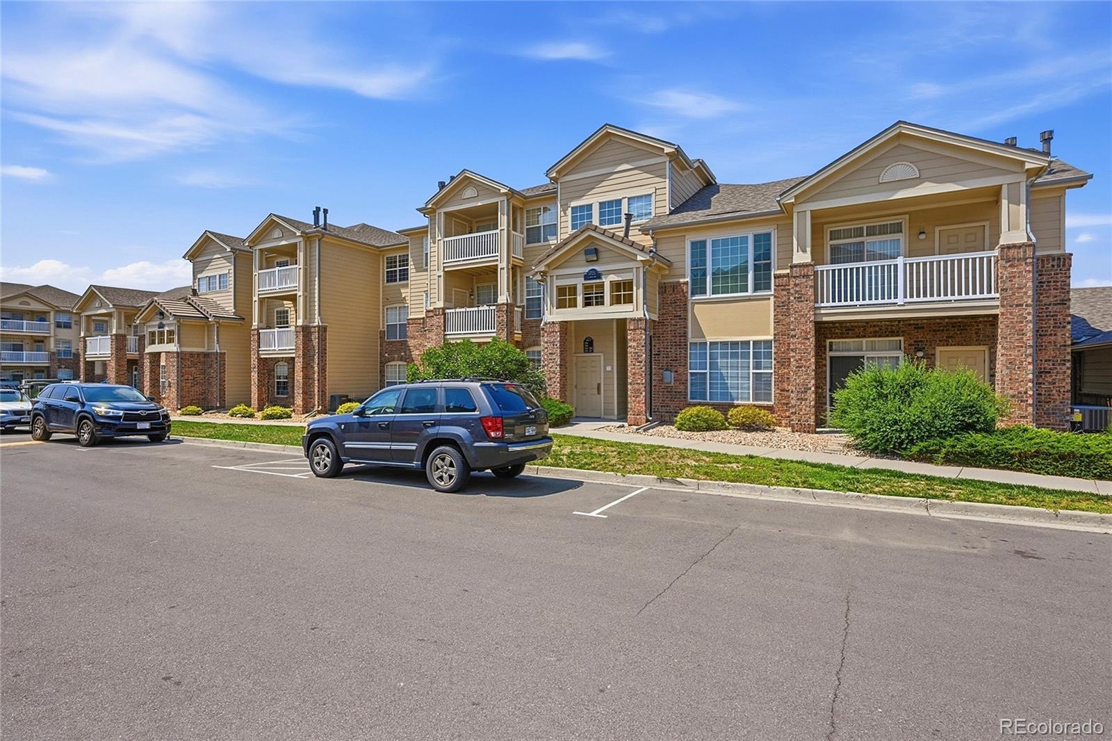 MLS Image #4 for 5755 n genoa way,aurora, Colorado
