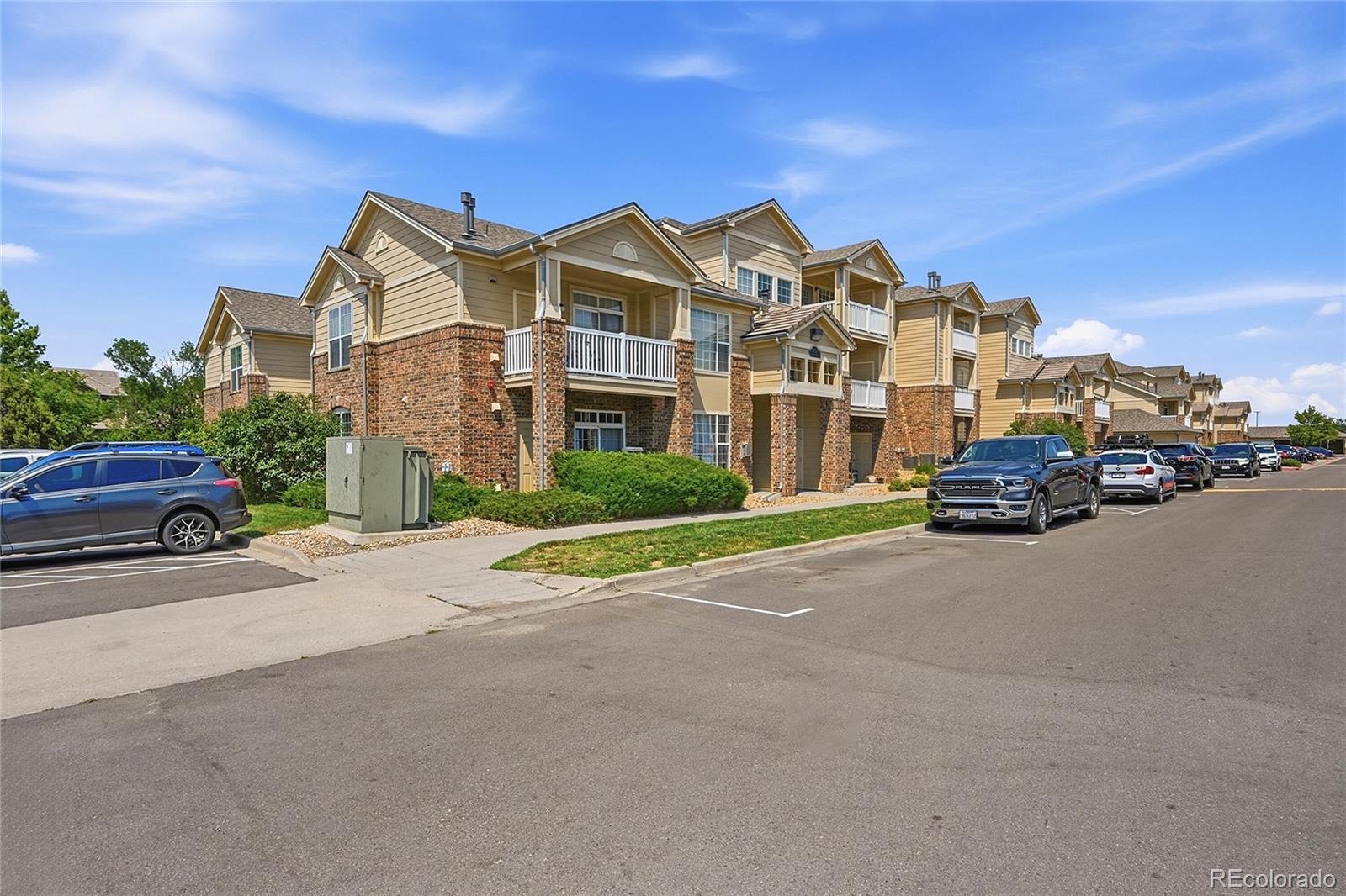 MLS Image #7 for 5755 n genoa way,aurora, Colorado