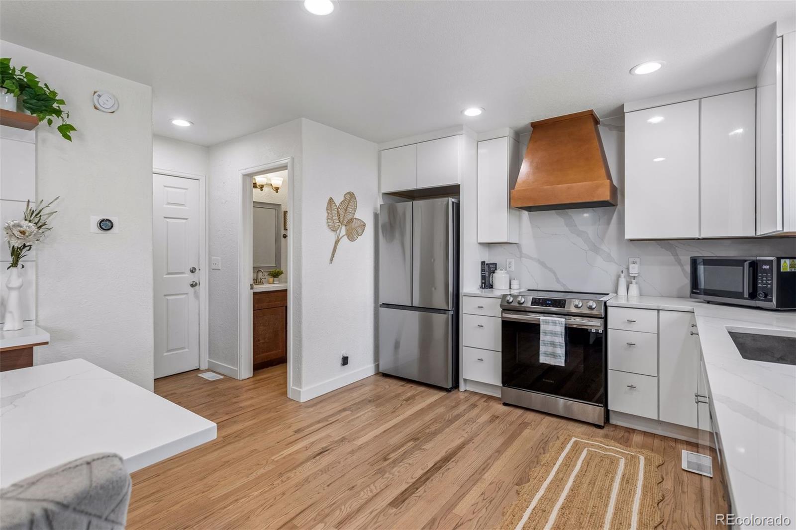 MLS Image #14 for 2755 e 111th drive,denver, Colorado