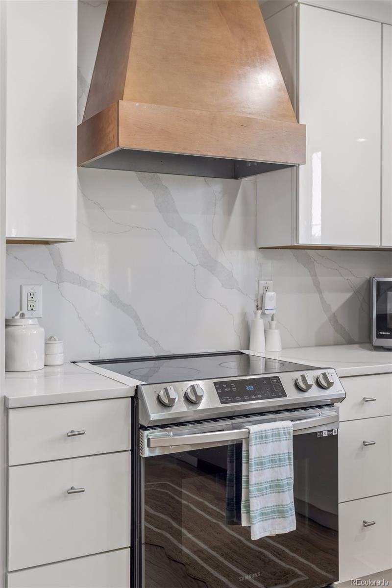 MLS Image #16 for 2755 e 111th drive,denver, Colorado