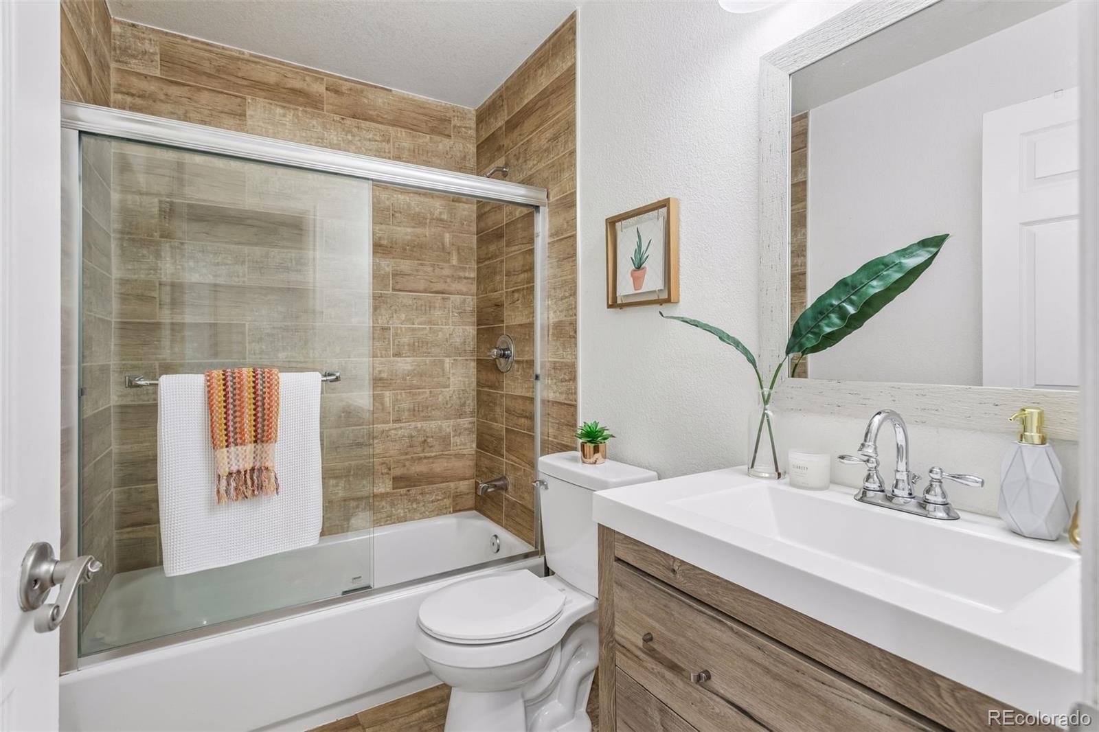 MLS Image #28 for 2755 e 111th drive,denver, Colorado