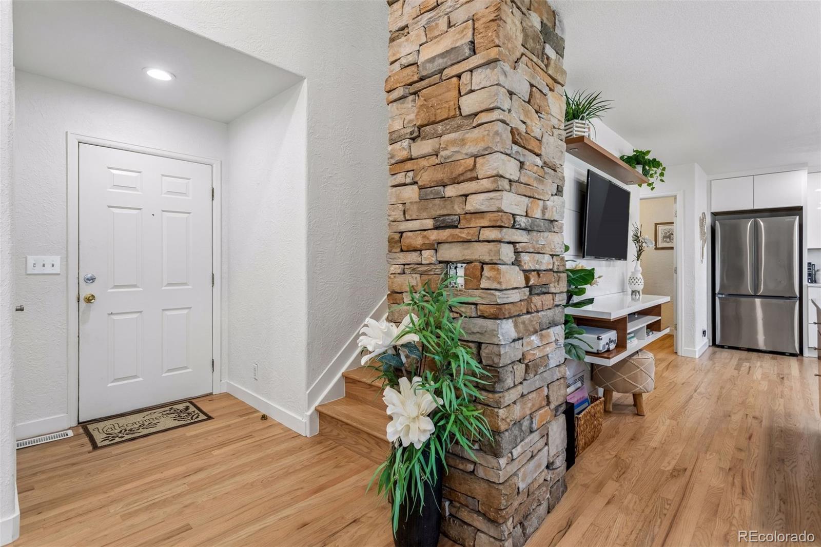 MLS Image #6 for 2755 e 111th drive,denver, Colorado