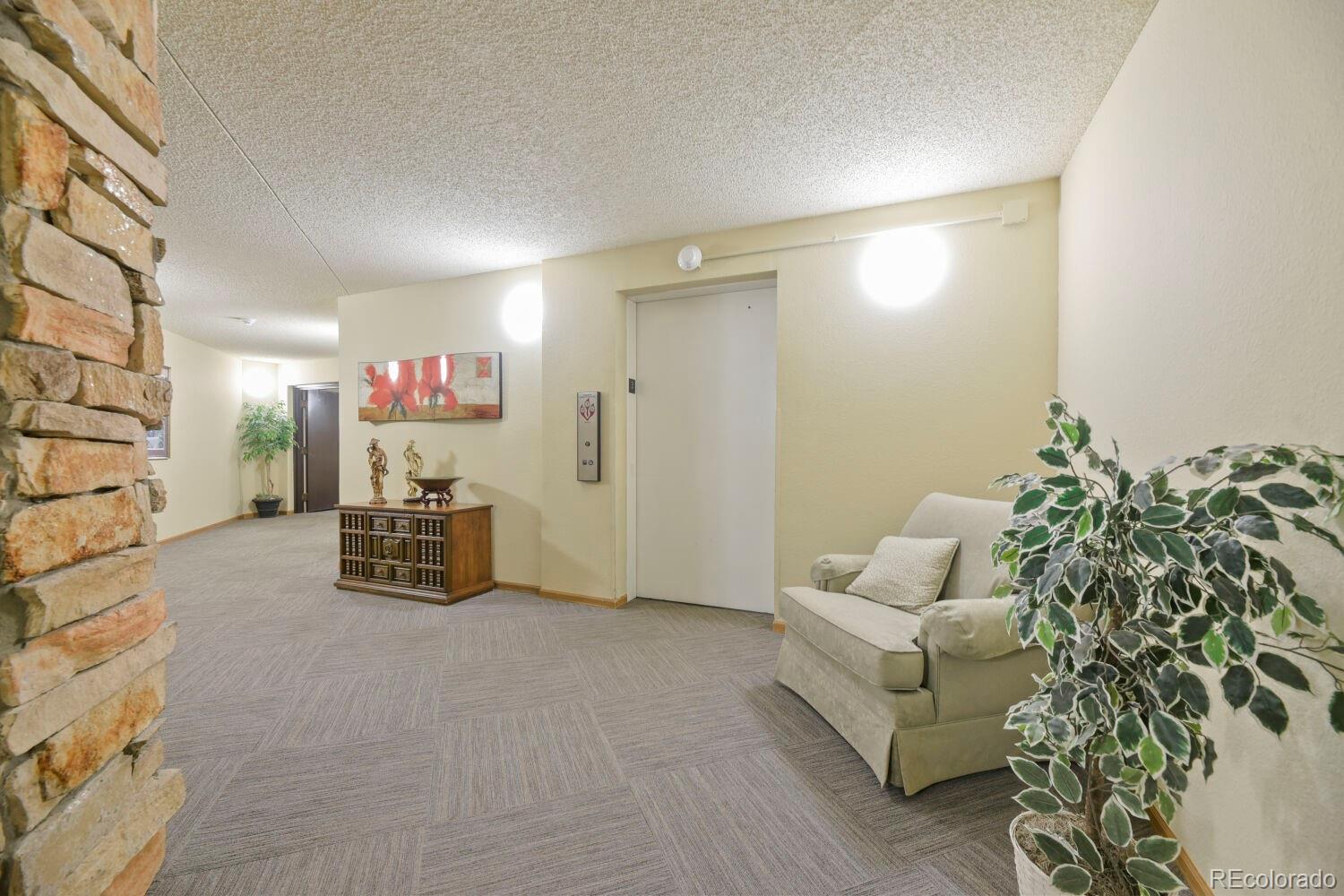 MLS Image #2 for 12565  sheridan boulevard,broomfield, Colorado