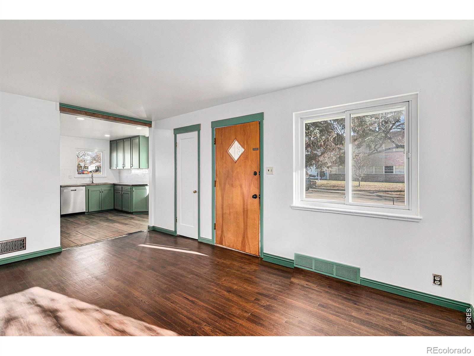 MLS Image #5 for 1825 s vallejo street,denver, Colorado