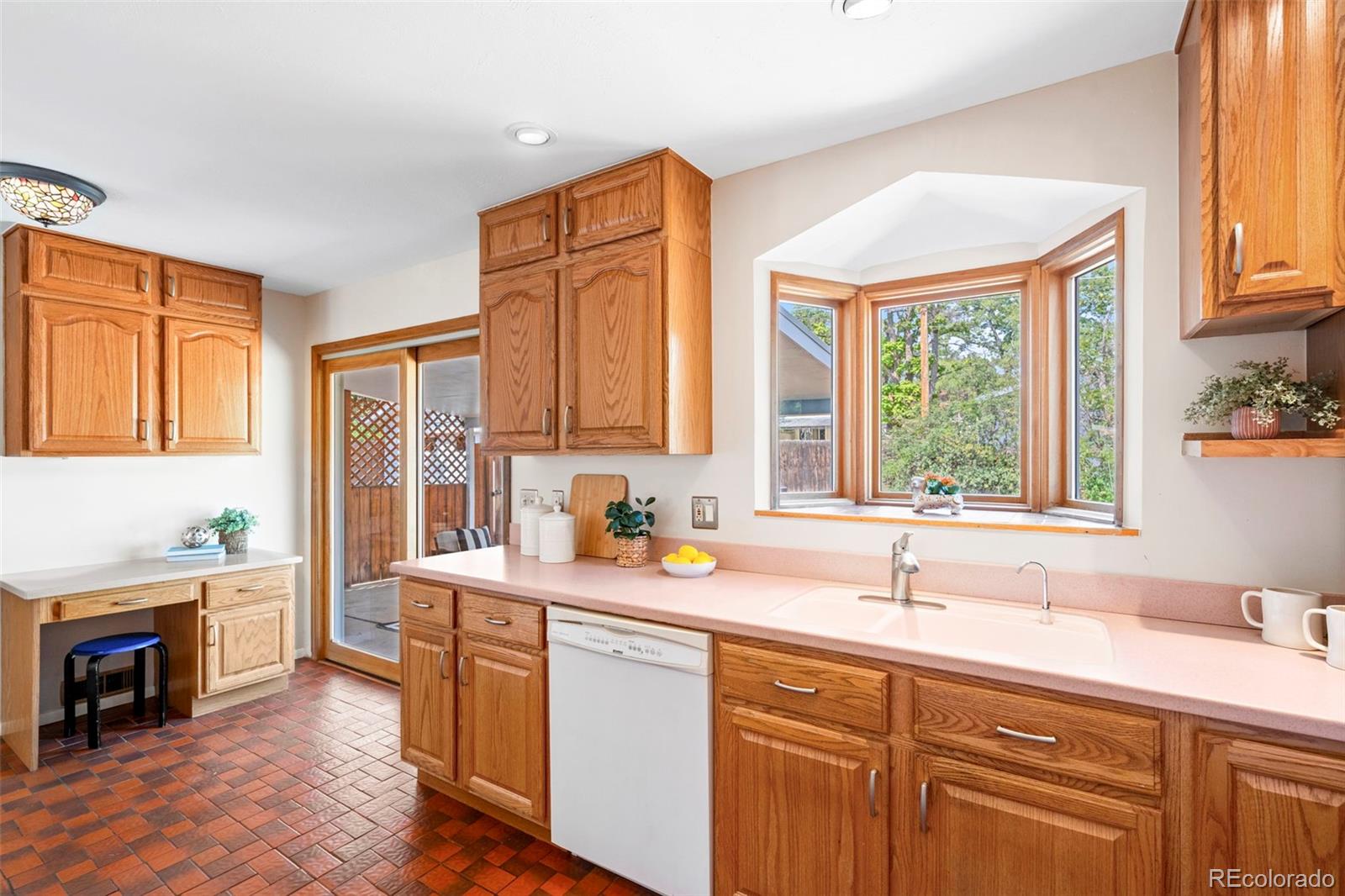 MLS Image #12 for 1245 s grape street,denver, Colorado
