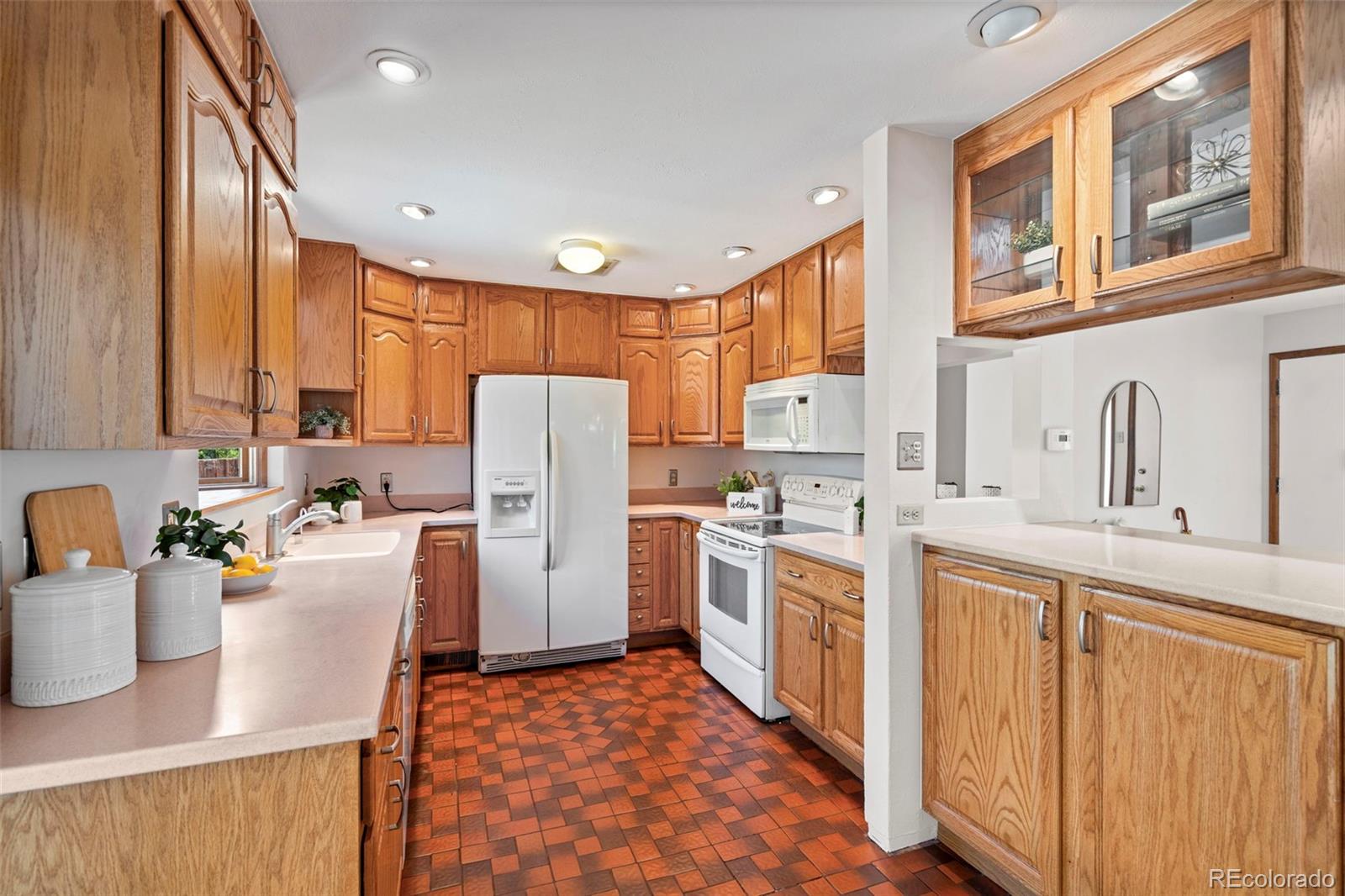 MLS Image #13 for 1245 s grape street,denver, Colorado