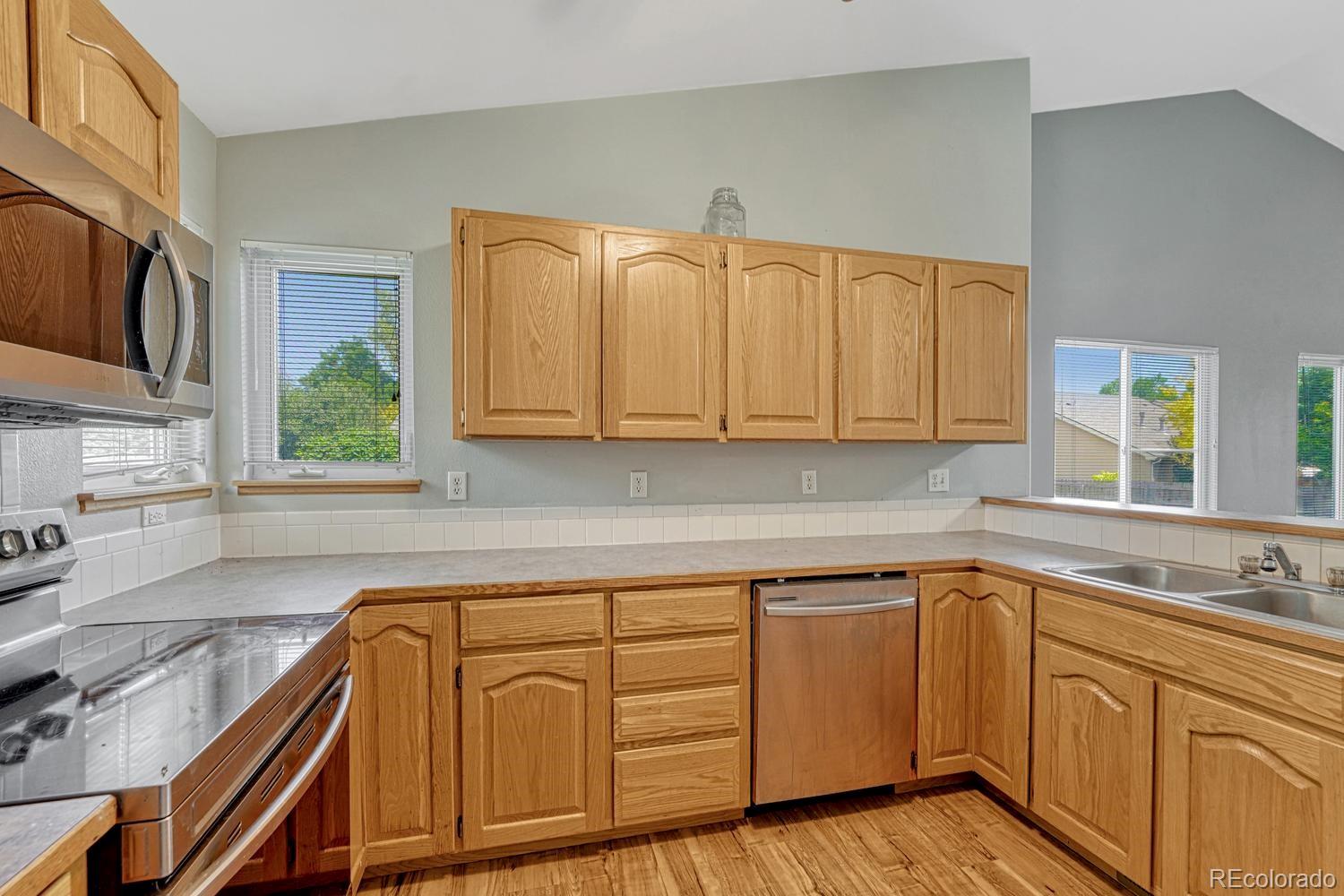 MLS Image #10 for 1112  country acres court,johnstown, Colorado