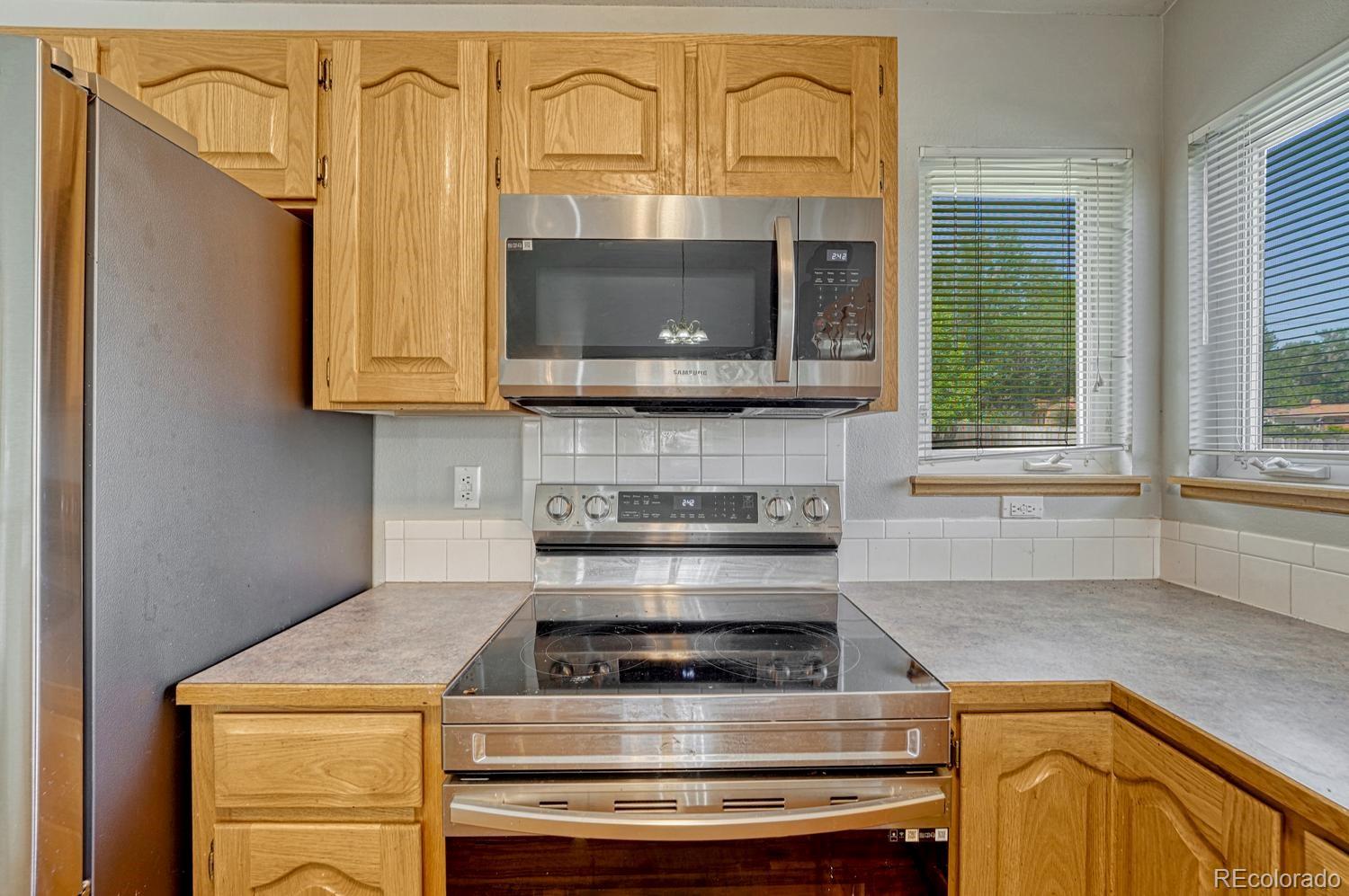 MLS Image #11 for 1112  country acres court,johnstown, Colorado