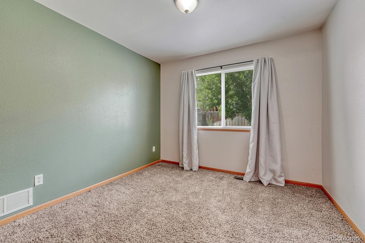 MLS Image #18 for 1112  country acres court,johnstown, Colorado