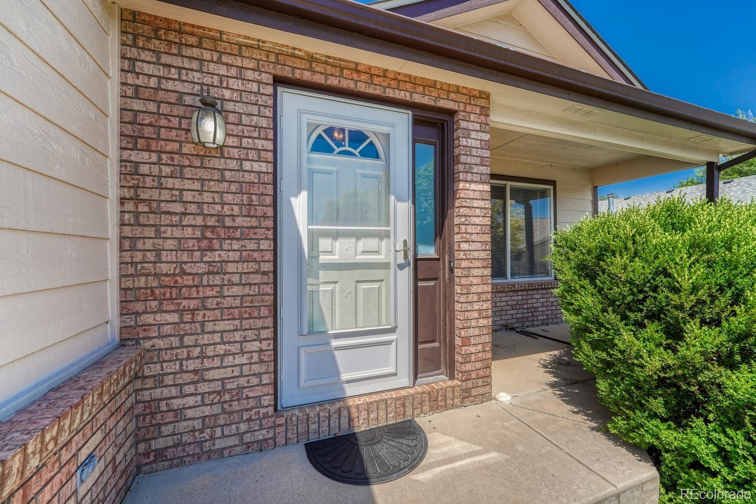 MLS Image #2 for 1112  country acres court,johnstown, Colorado