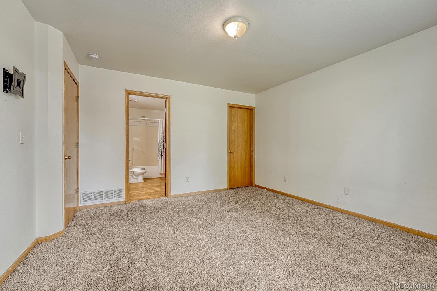 MLS Image #23 for 1112  country acres court,johnstown, Colorado