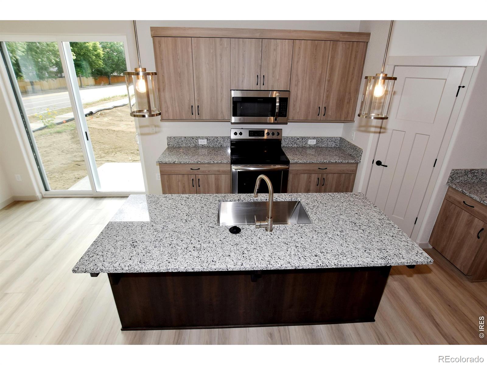 MLS Image #16 for 533 s 10th street,berthoud, Colorado