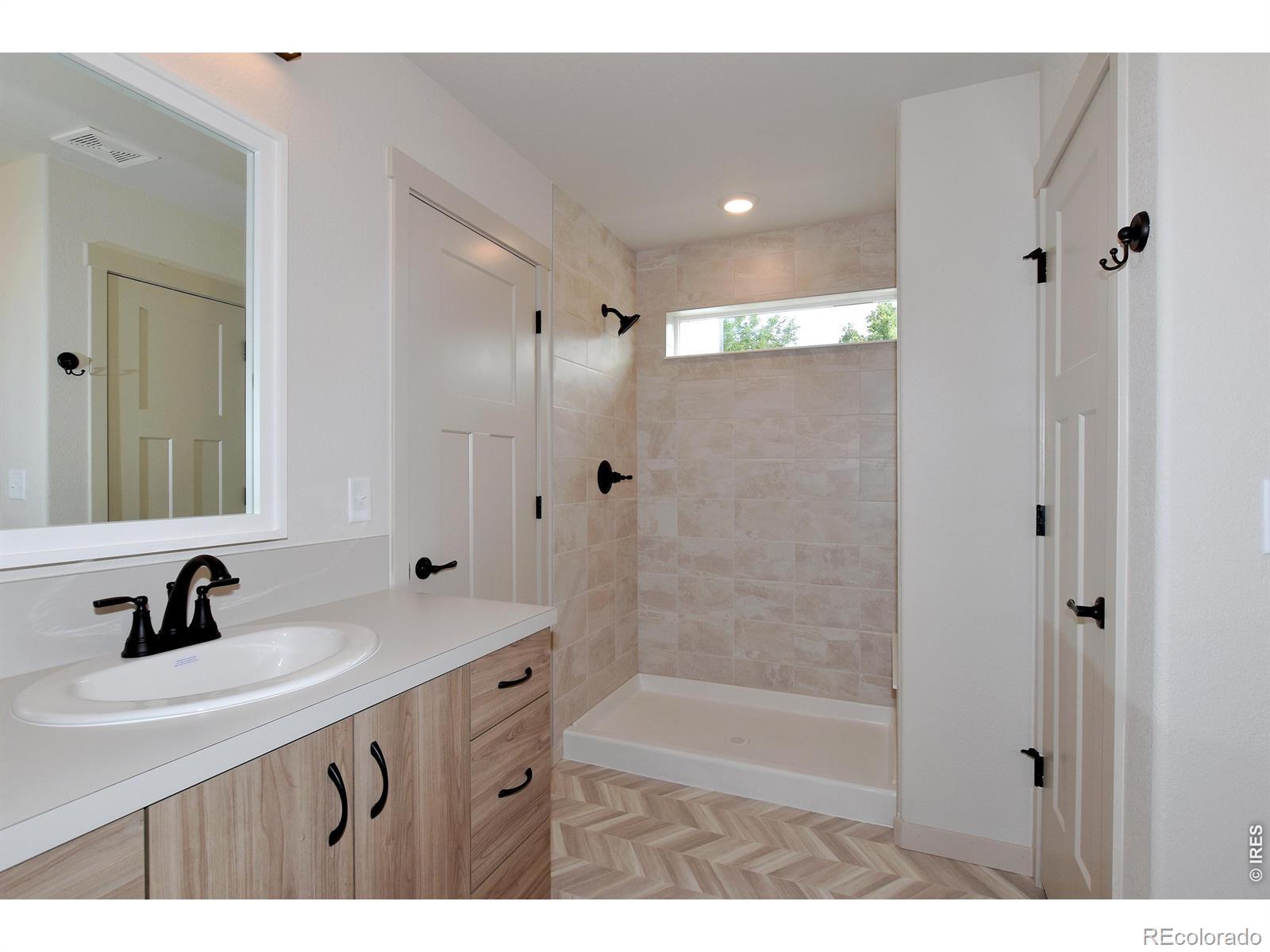 MLS Image #23 for 533 s 10th street,berthoud, Colorado