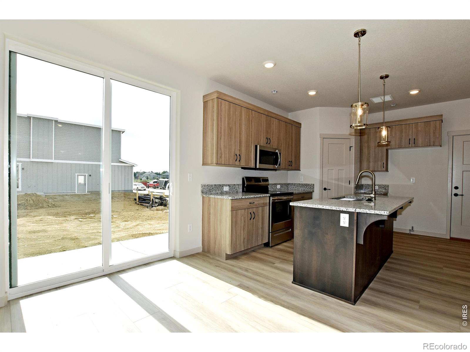 MLS Image #8 for 533 s 10th street,berthoud, Colorado