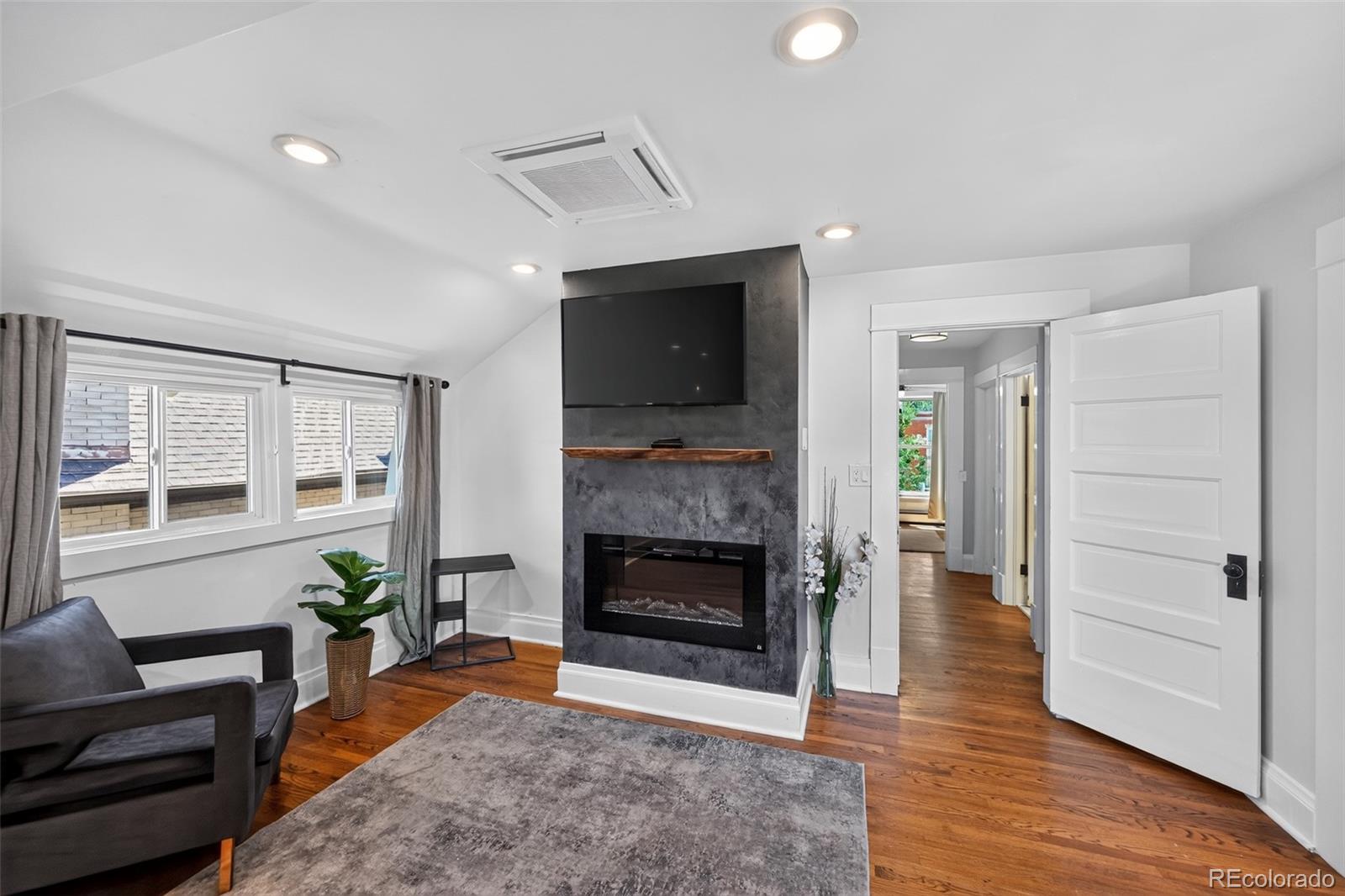MLS Image #15 for 2551 w 34th avenue,denver, Colorado